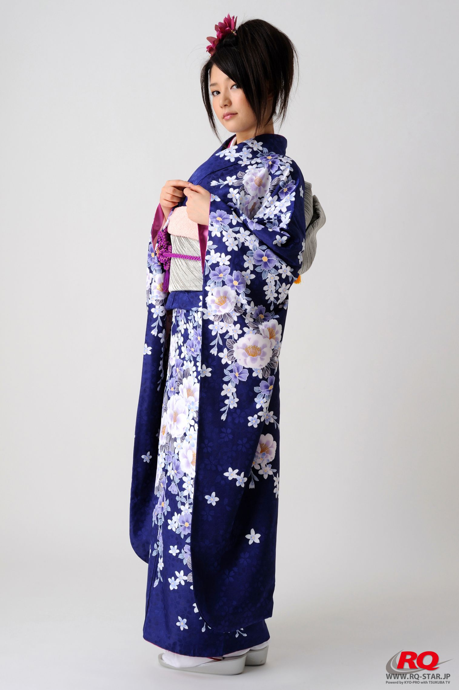 [RQ-STAR] NO.00068 古崎瞳 謹賀新年 Kimono – Happy New Year 和服系列72