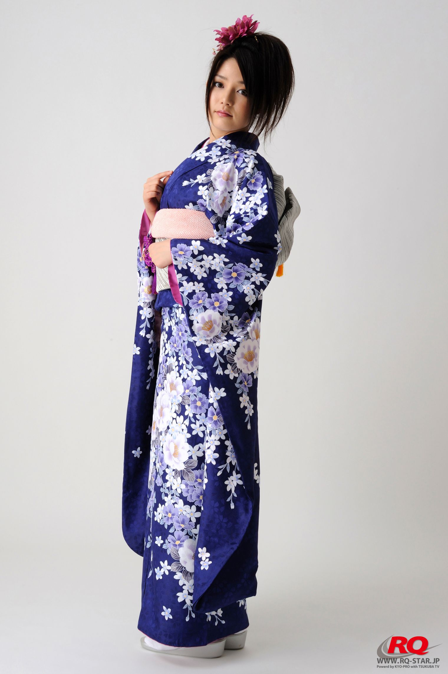 [RQ-STAR] NO.00068 古崎瞳 謹賀新年 Kimono – Happy New Year 和服系列73