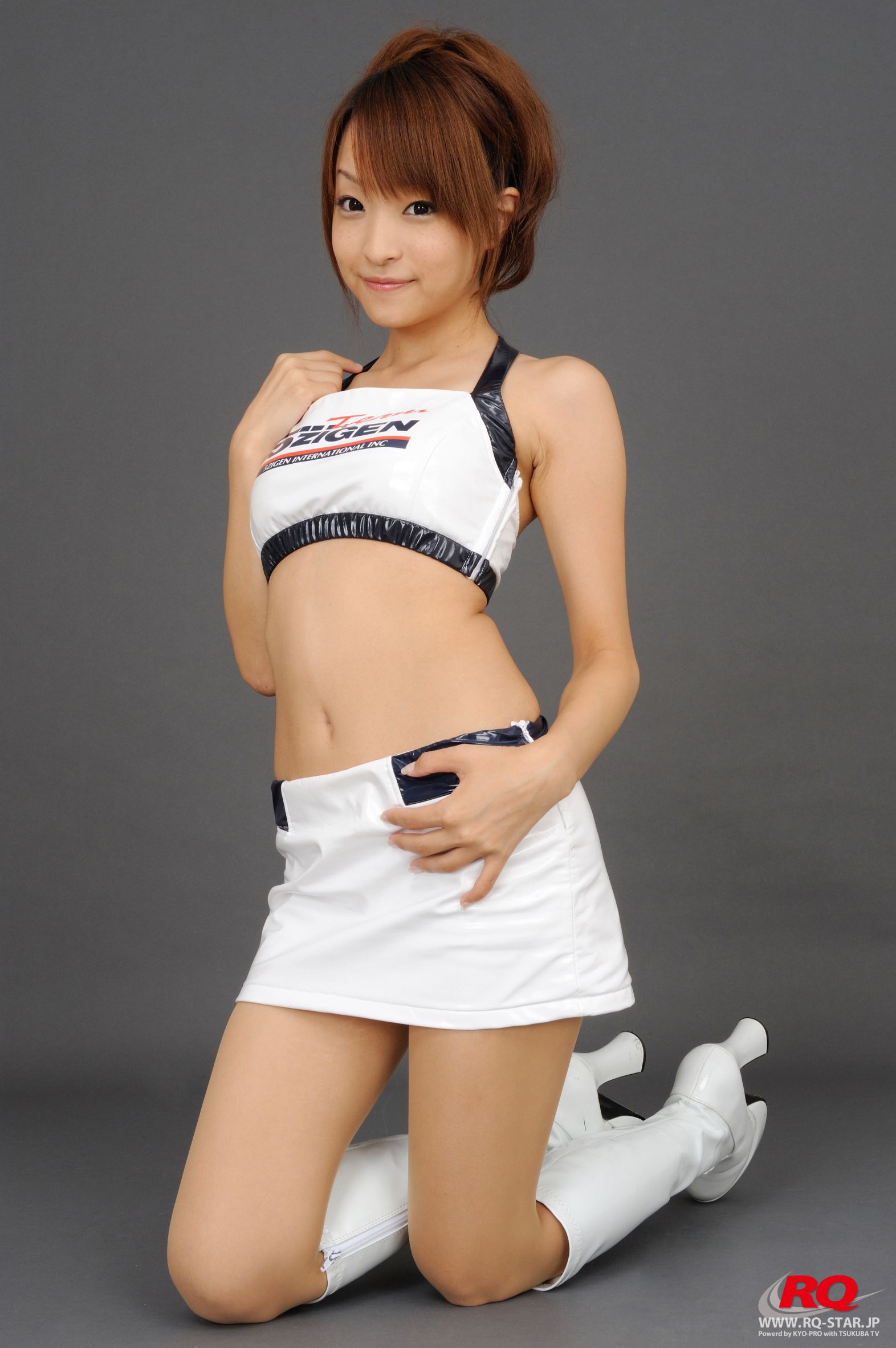 [RQ-STAR] NO.00080 Mio Aoki 青木未央 Race Queen – 2008 5Zigen  写真集98