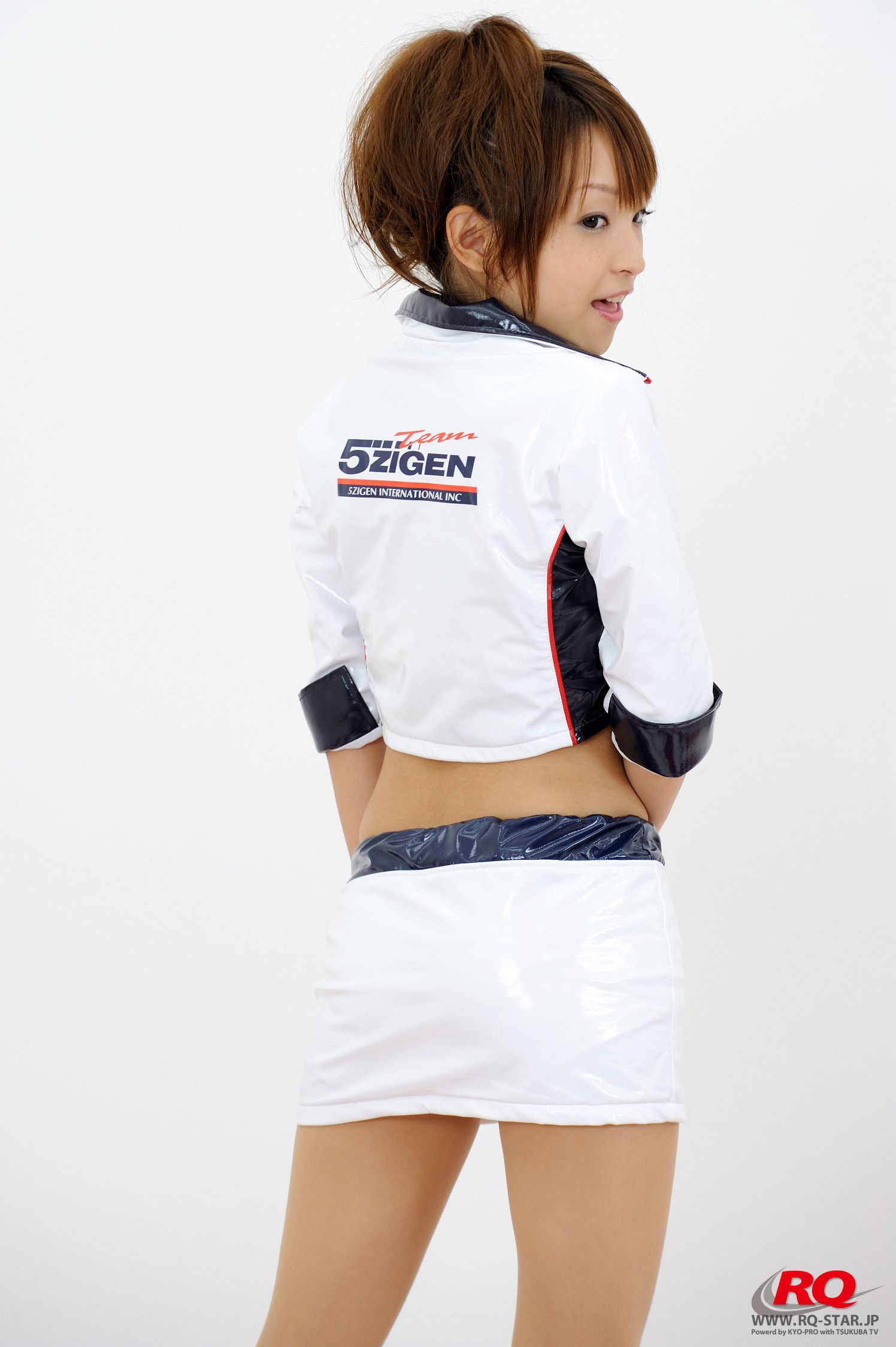 [RQ-STAR] NO.00085 Mio Aoki 青木未央 Race Queen – 2008 5Zigen 写真集10