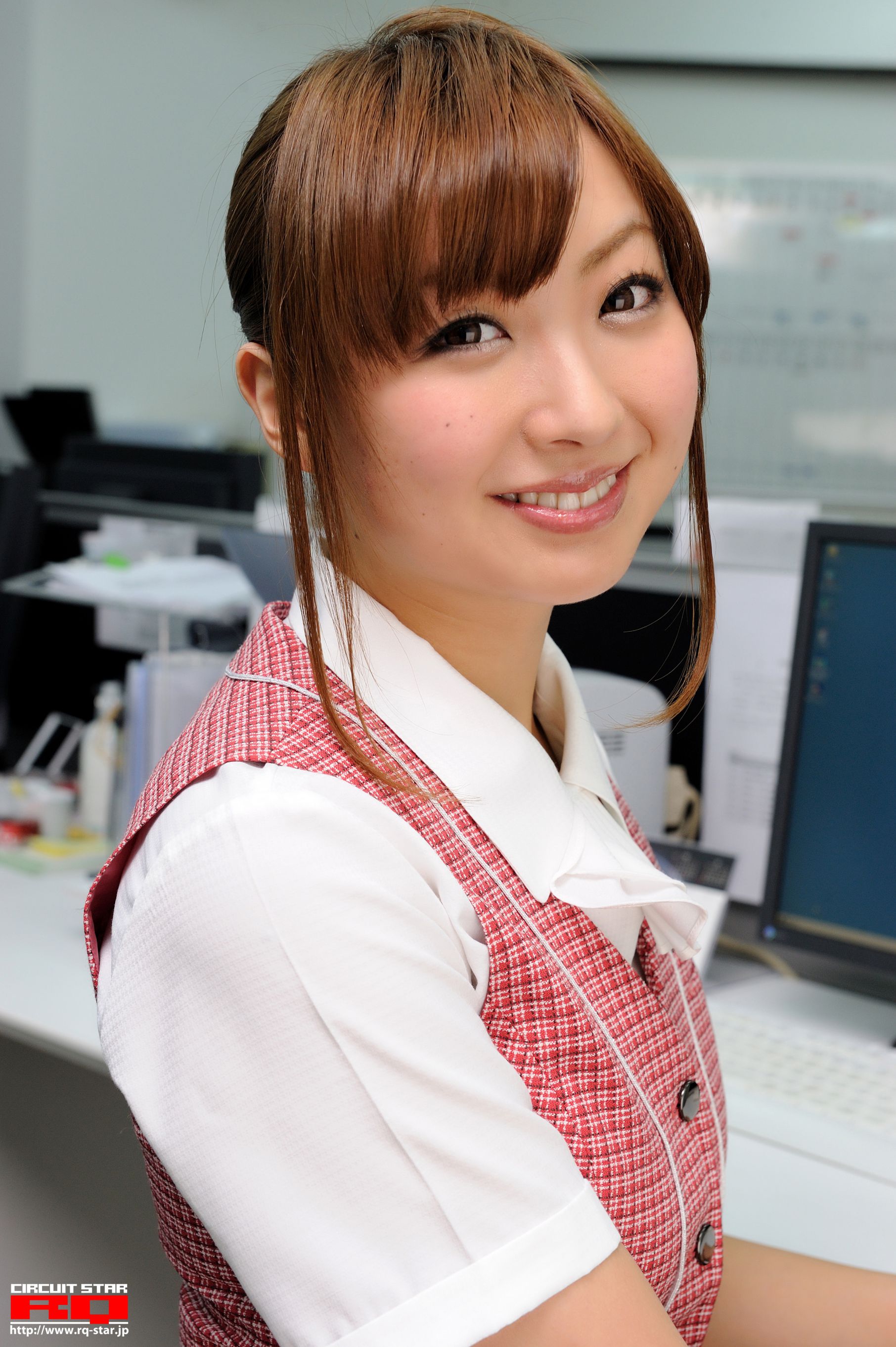 [RQ-STAR] NO.00255 Yuka Tachibana 立花ゆか Office Lady 写真集46