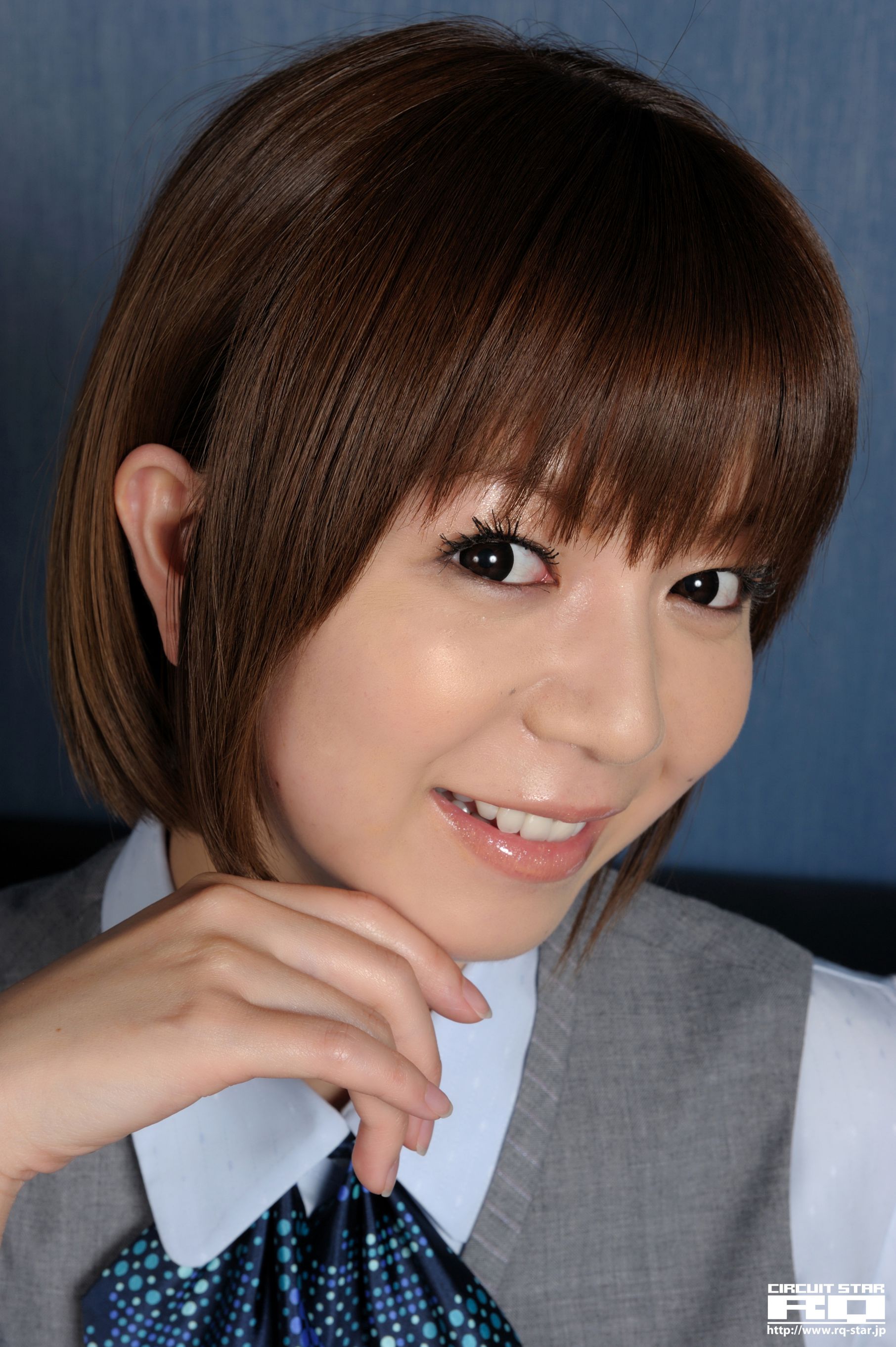 [RQ-STAR] NO.00318 Chiharu Mizuno 水野ちはる Office Lady 写真集18