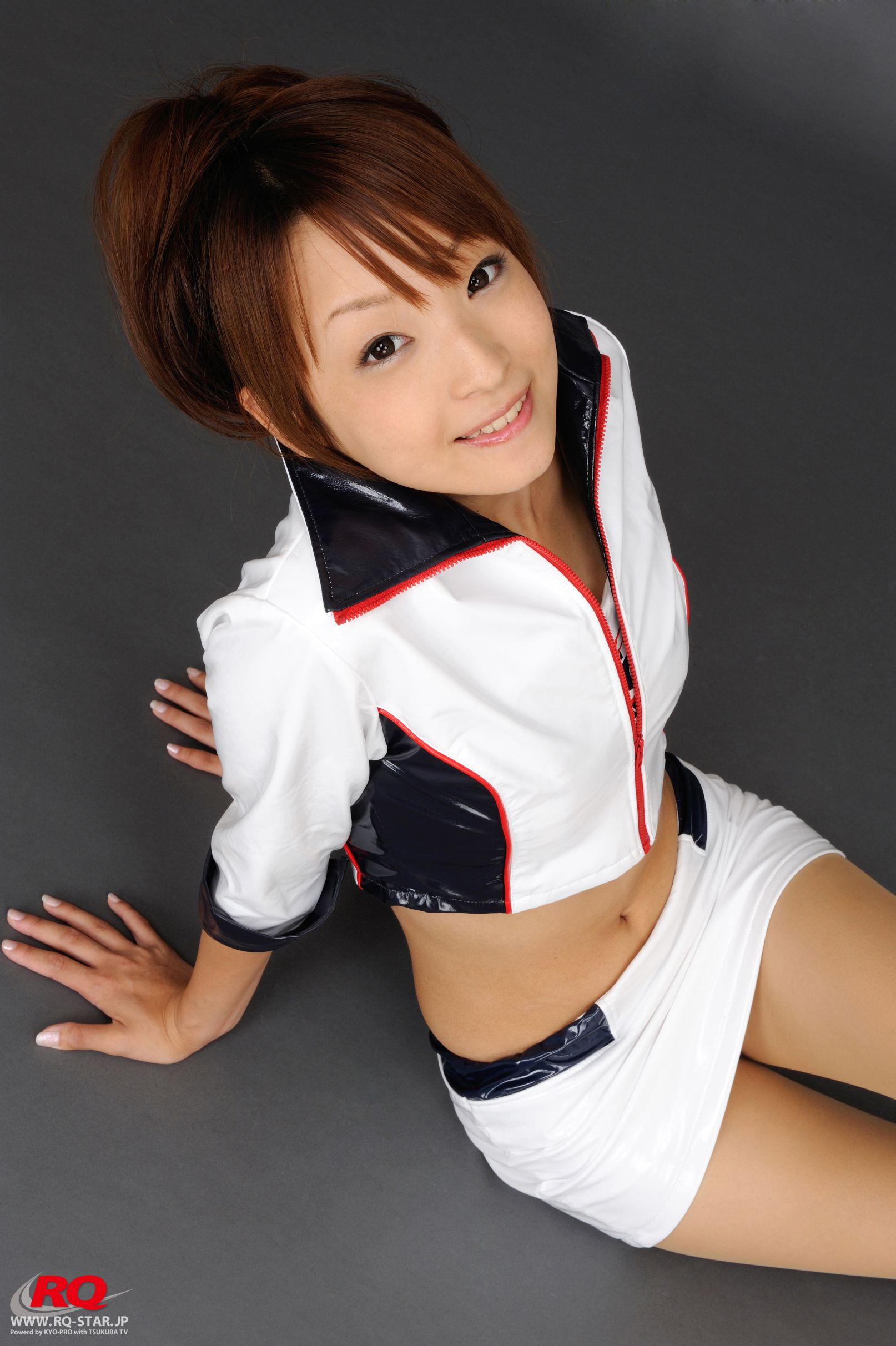 [RQ-STAR] NO.00080 Mio Aoki 青木未央 Race Queen – 2008 5Zigen  写真集