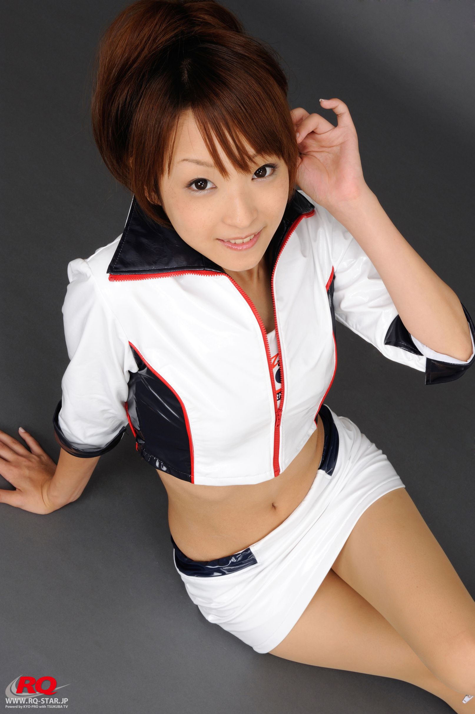 [RQ-STAR] NO.00080 Mio Aoki 青木未央 Race Queen – 2008 5Zigen  写真集