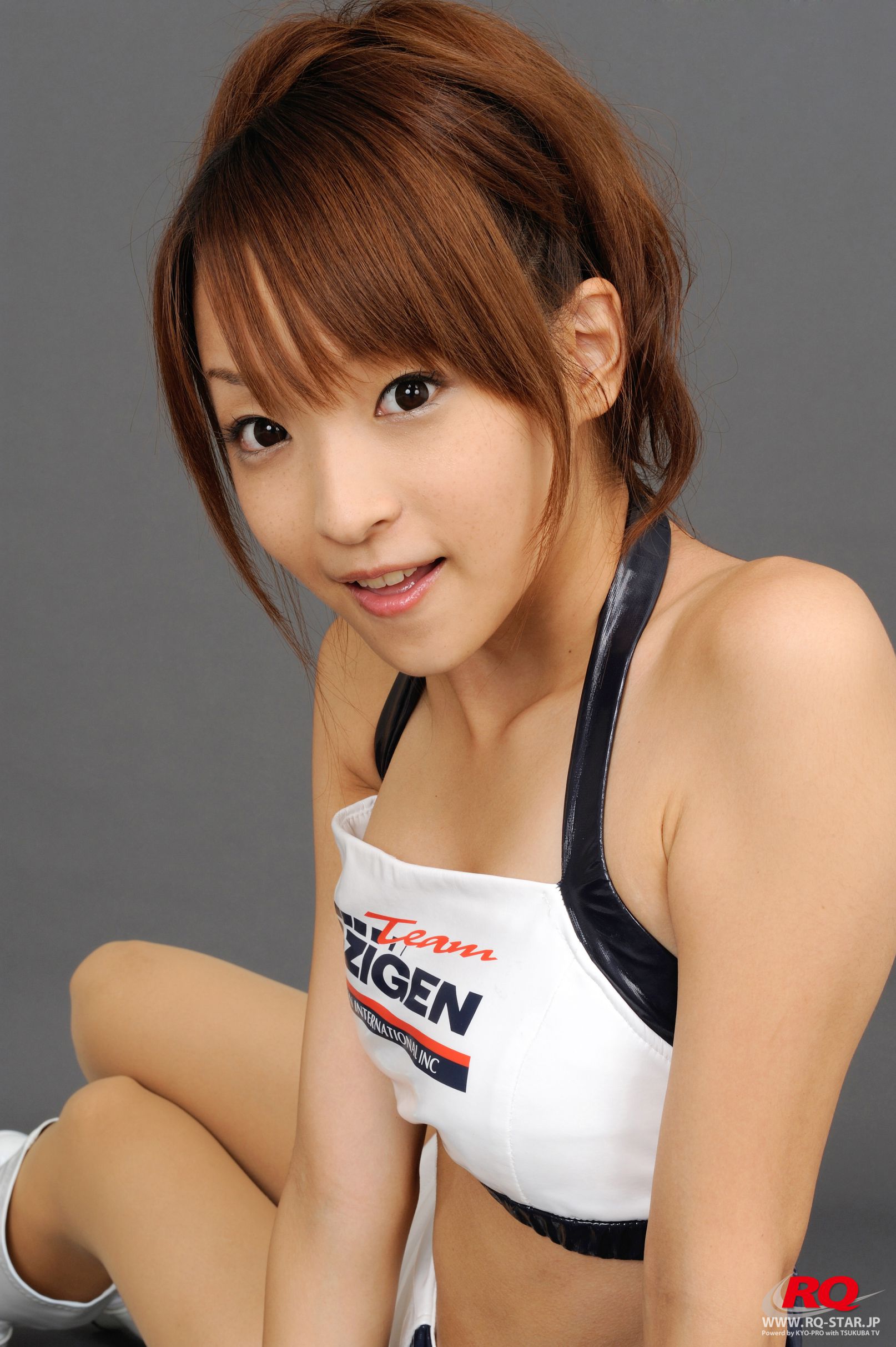 [RQ-STAR] NO.00080 Mio Aoki 青木未央 Race Queen – 2008 5Zigen  写真集