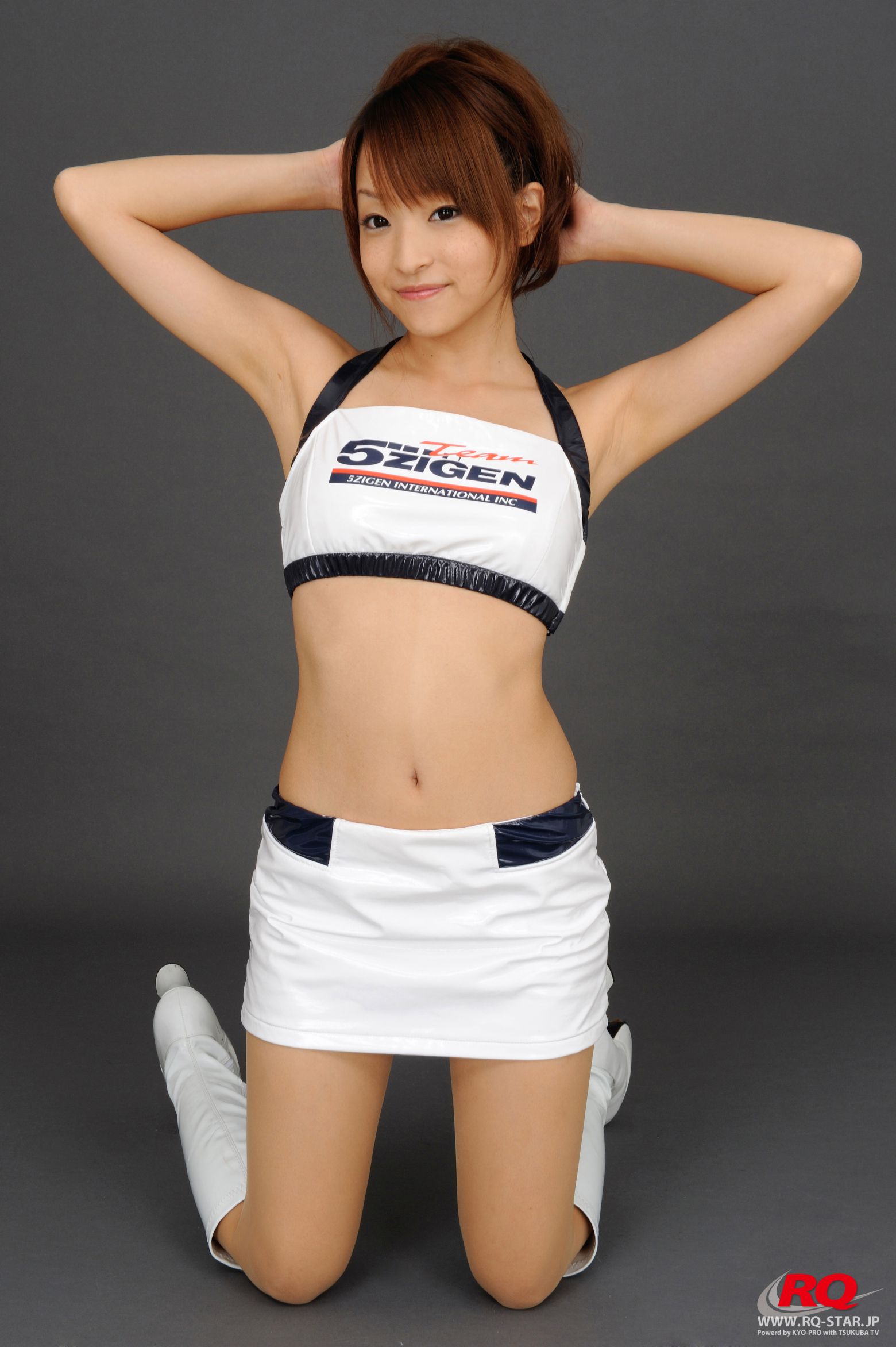 [RQ-STAR] NO.00080 Mio Aoki 青木未央 Race Queen – 2008 5Zigen  写真集