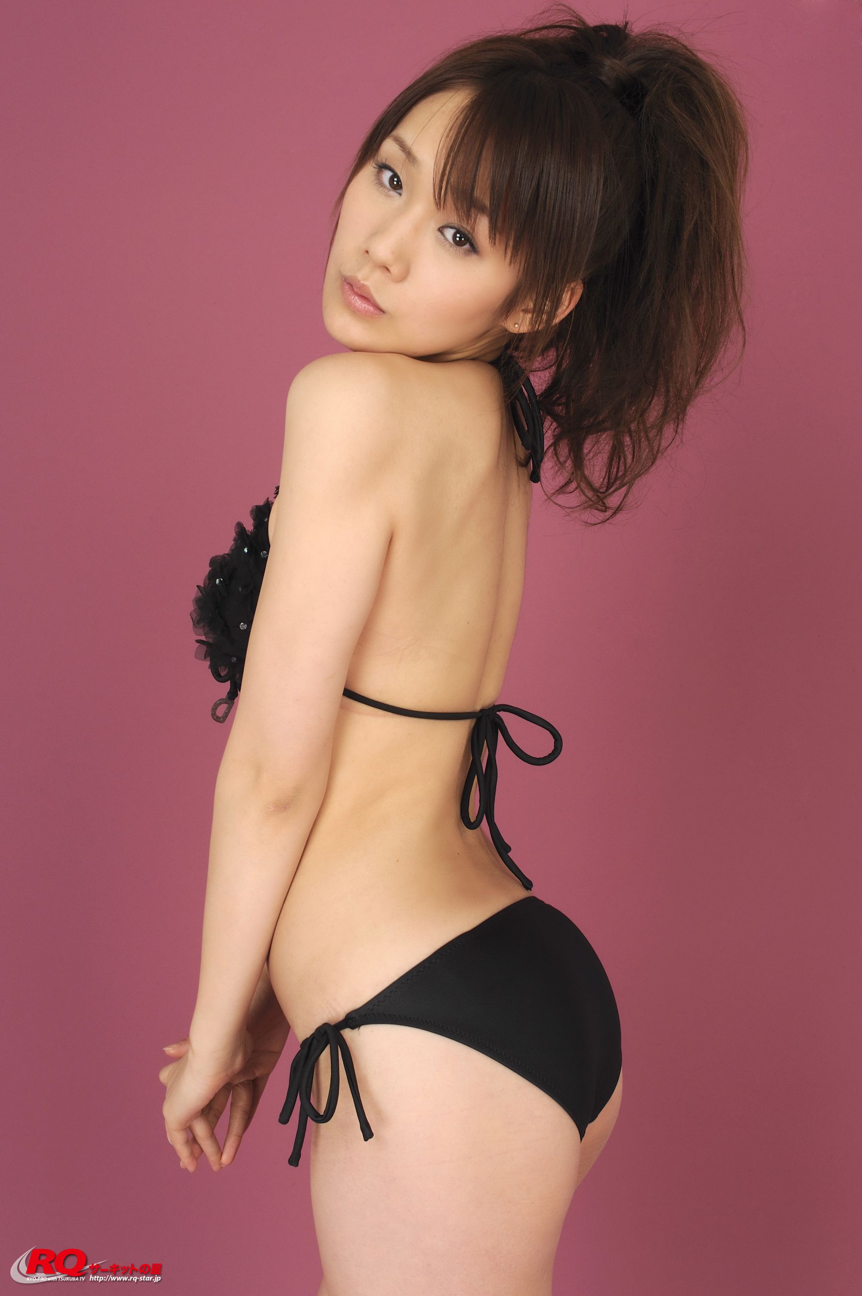 [RQ-STAR] NO.00126 Reina Fuchiwaki 淵脇レイナ Swim Suits – Black 写真集