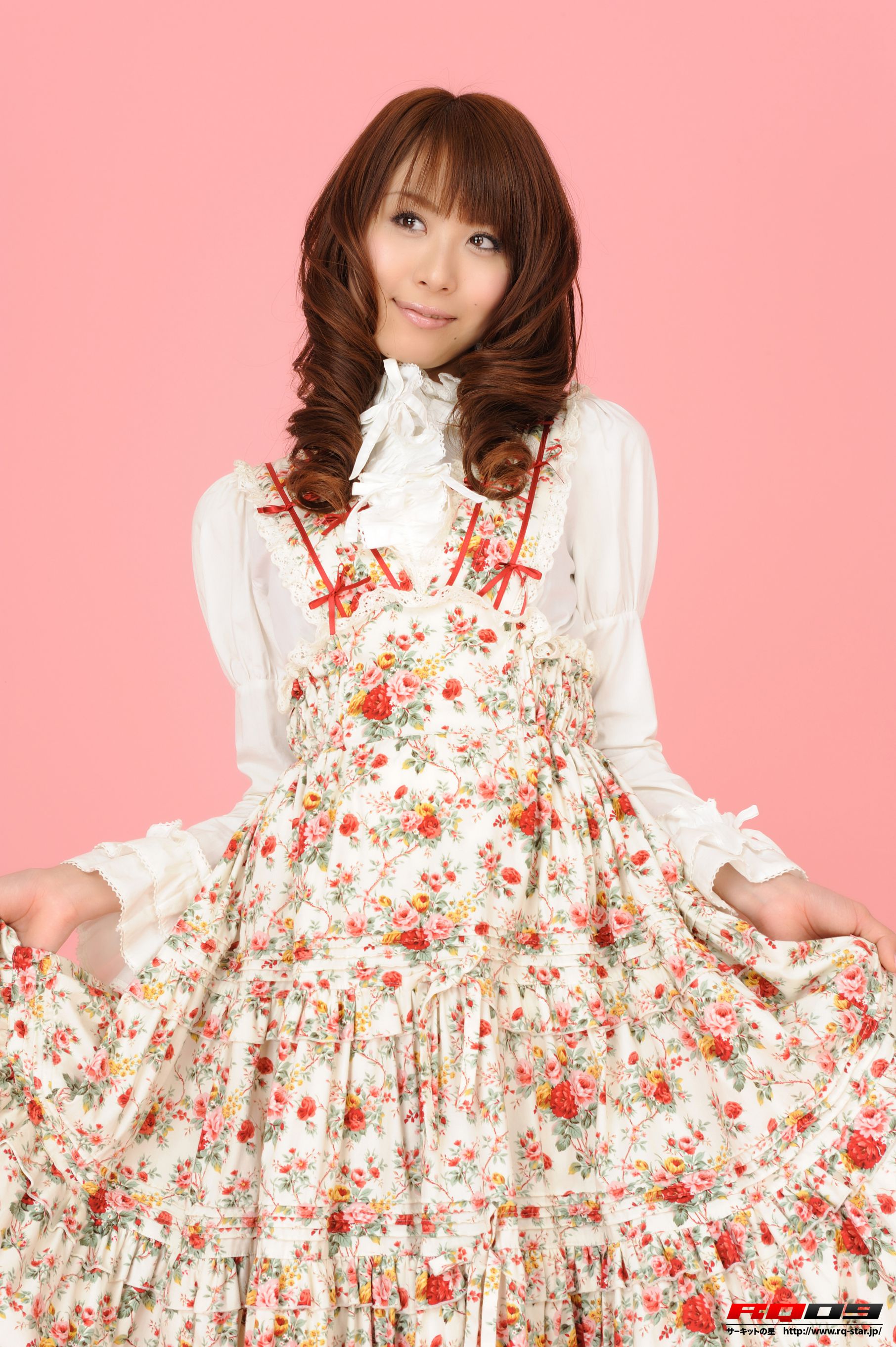 [RQ-STAR写真集] NO.00142 我妻さおり Lolita Fashion 长裙美女系列