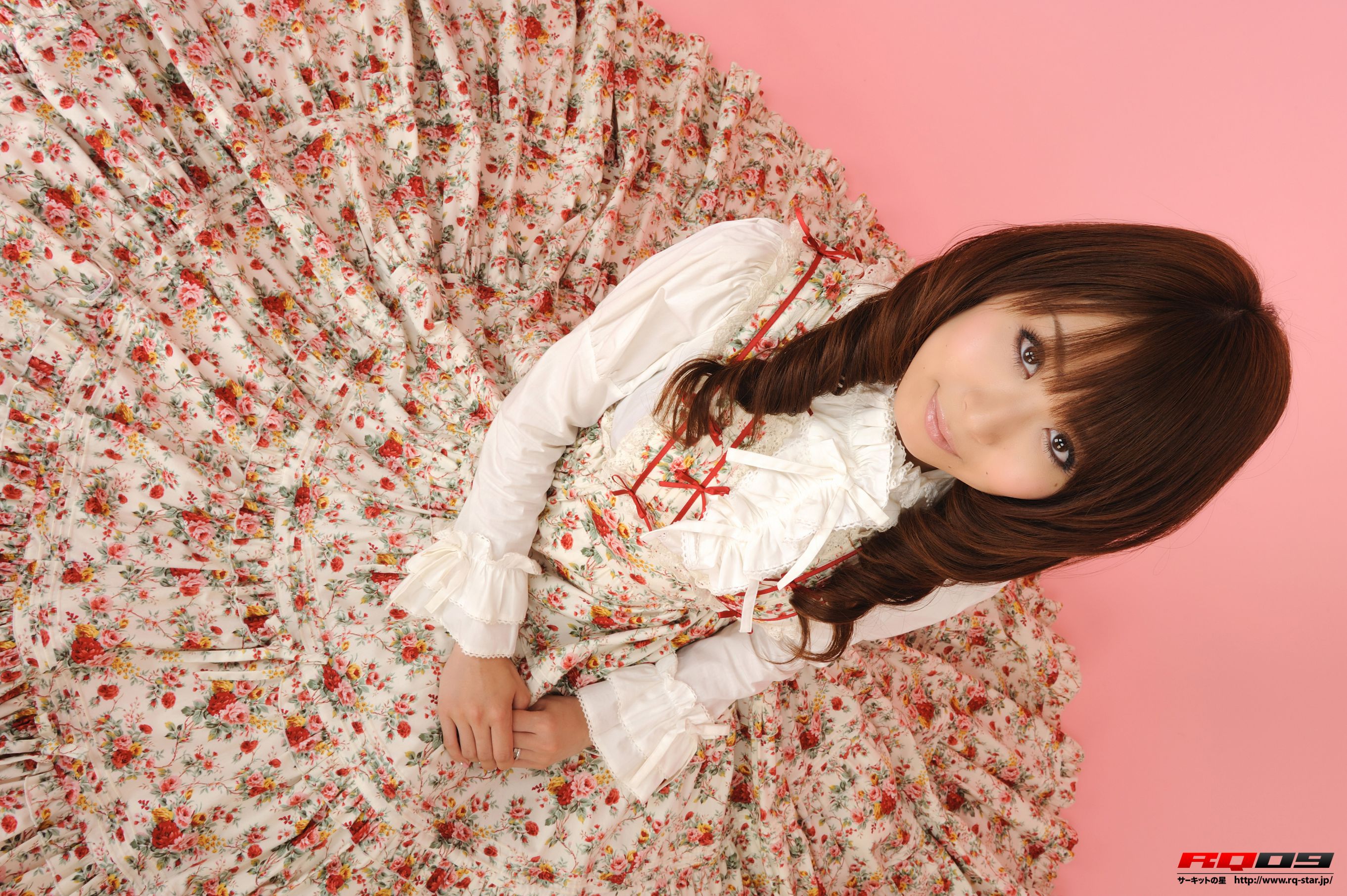 [RQ-STAR写真集] NO.00142 我妻さおり Lolita Fashion 长裙美女系列