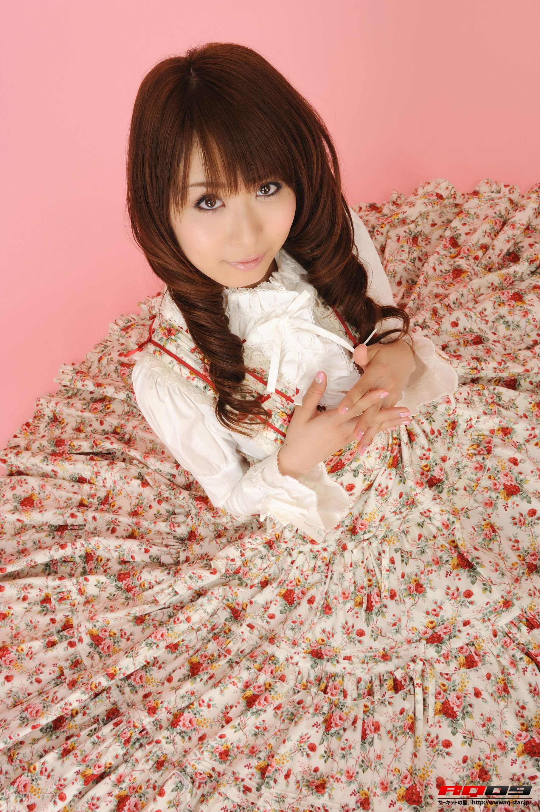 [RQ-STAR写真集] NO.00142 我妻さおり Lolita Fashion 长裙美女系列