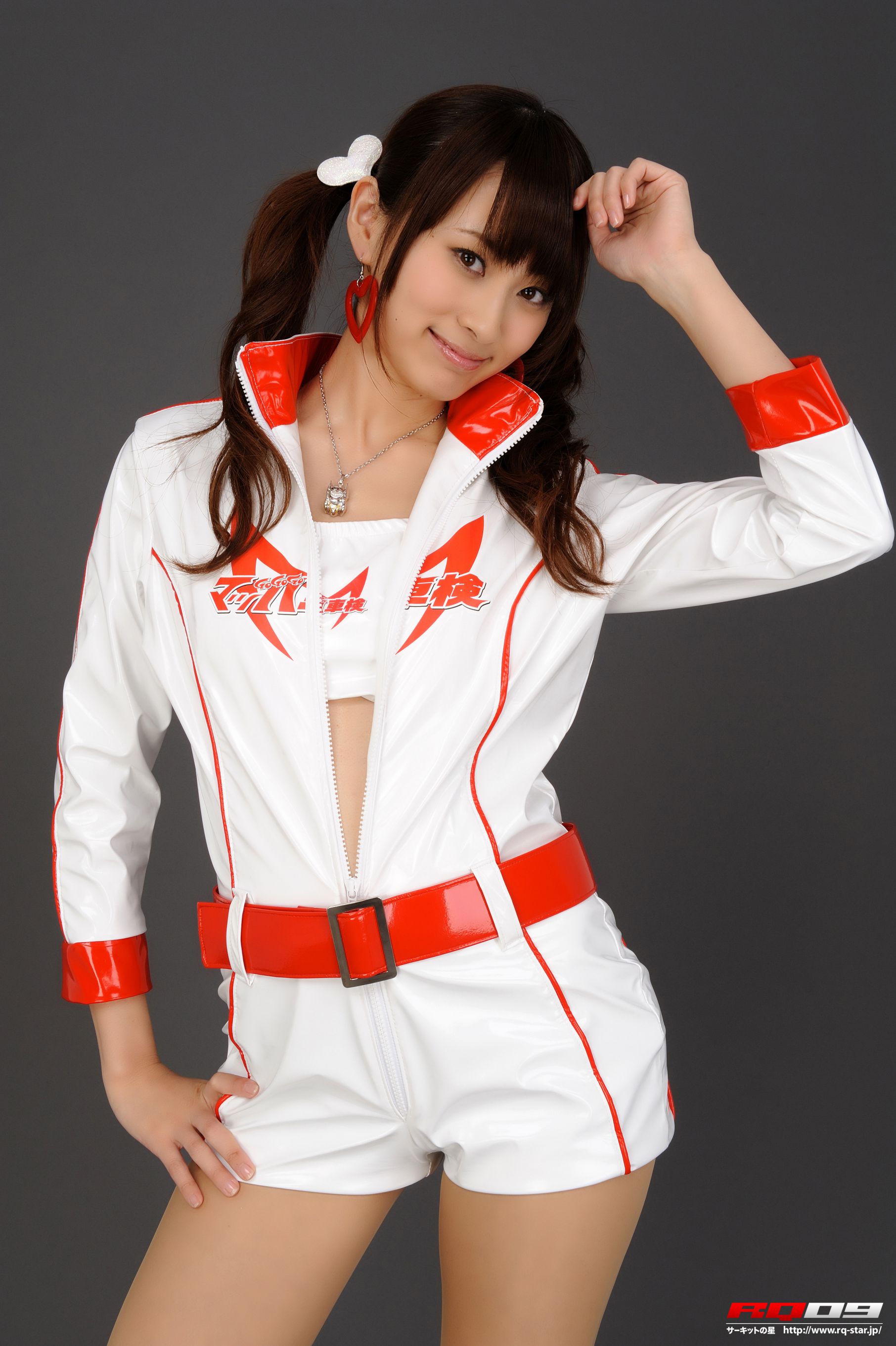 [RQ-STAR] NO.00149 林杏菜 Race Queen – Team Mach 写真集