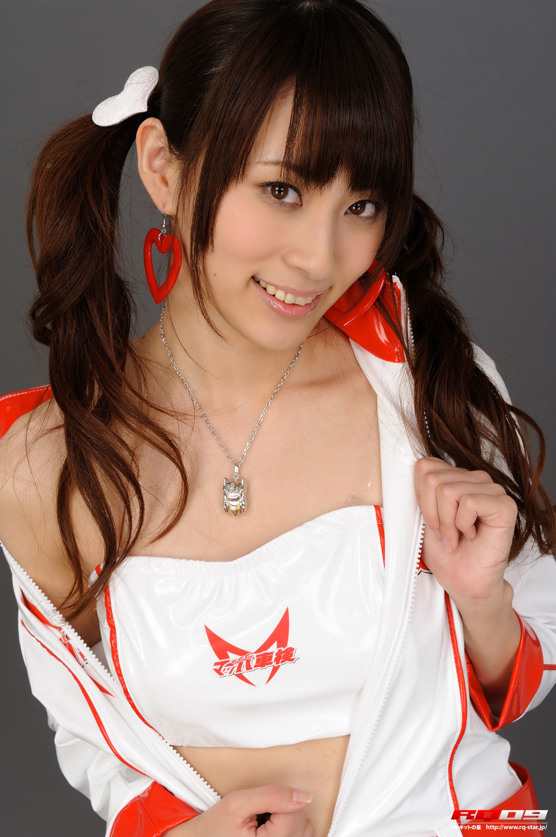 [RQ-STAR] NO.00149 林杏菜 Race Queen – Team Mach 写真集