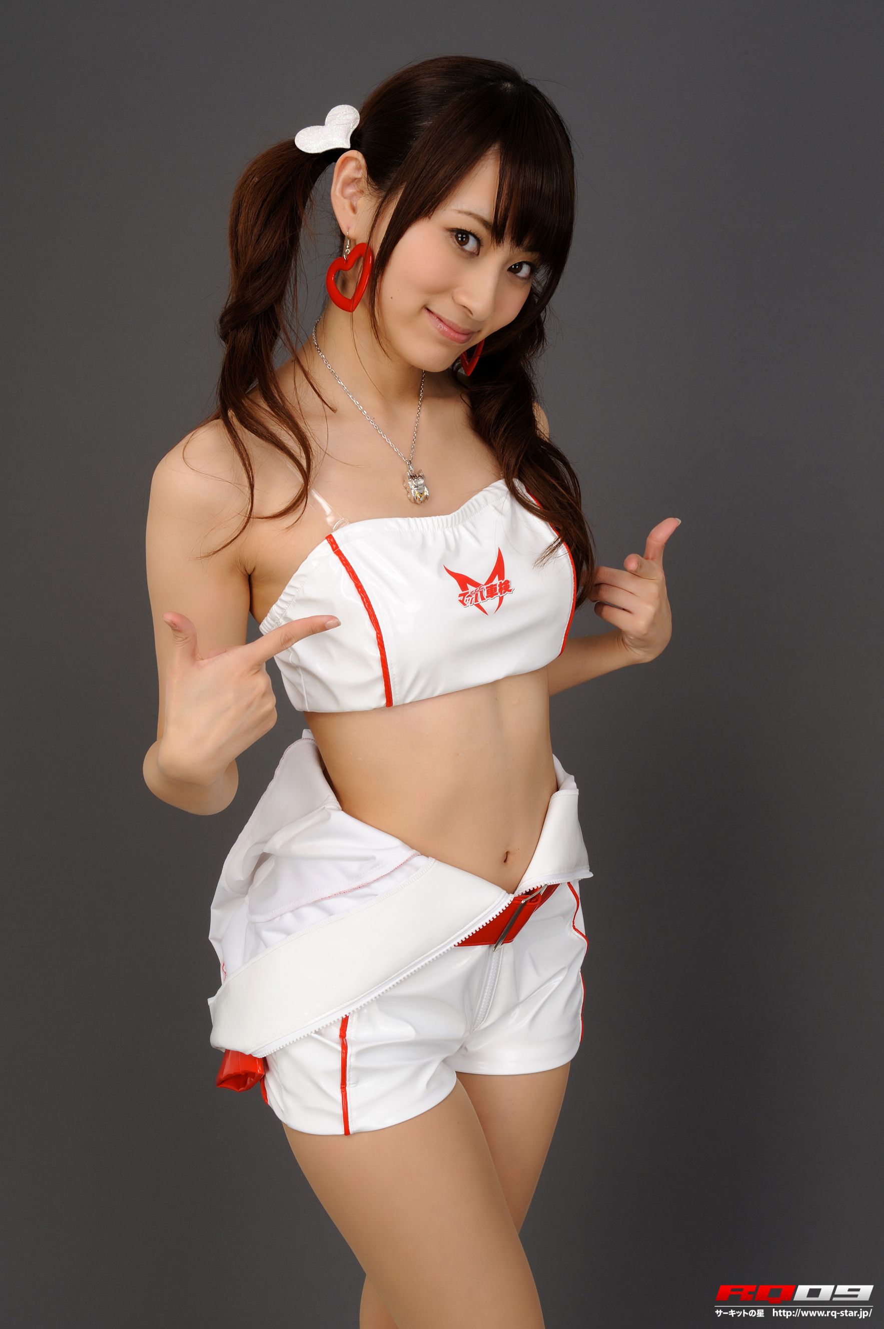 [RQ-STAR] NO.00149 林杏菜 Race Queen – Team Mach 写真集