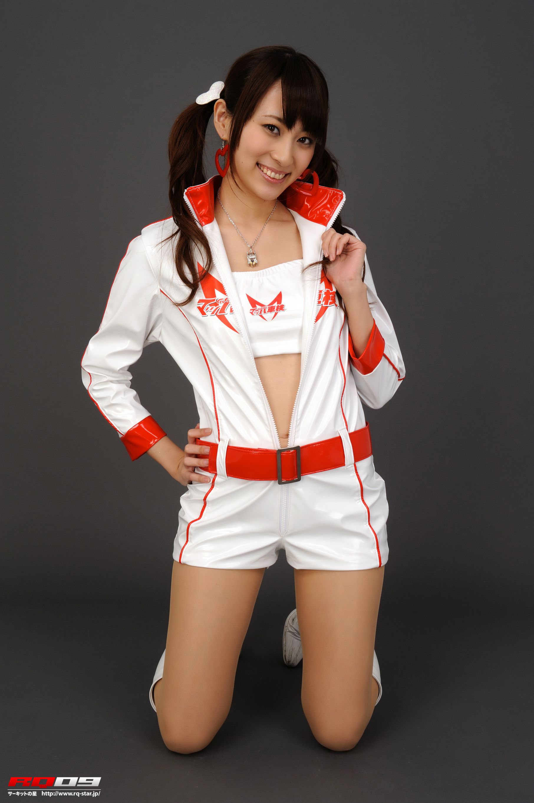 [RQ-STAR] NO.00149 林杏菜 Race Queen – Team Mach 写真集