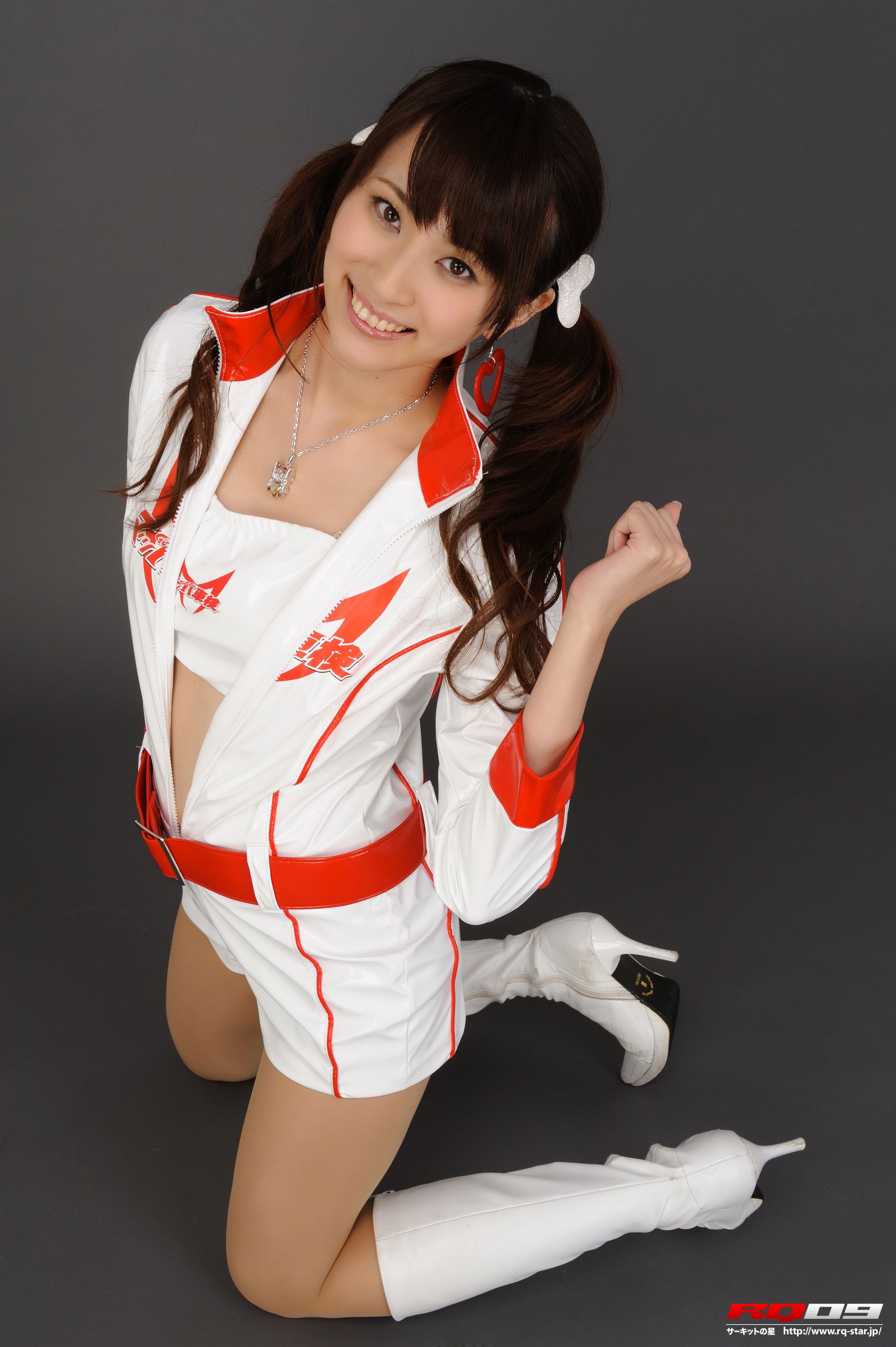 [RQ-STAR] NO.00149 林杏菜 Race Queen – Team Mach 写真集