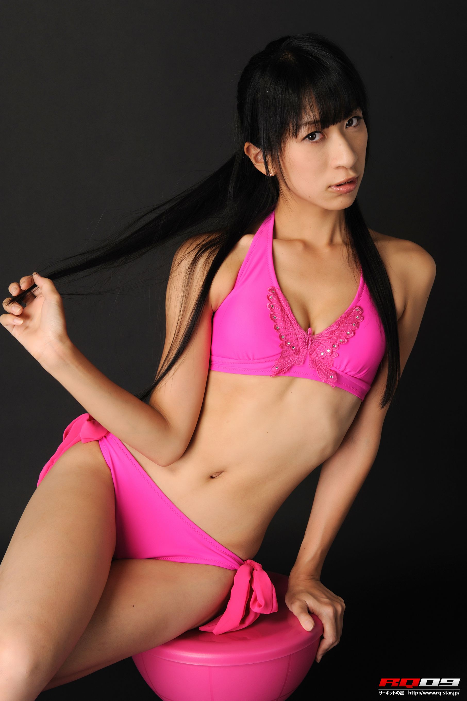 [RQ-STAR] NO.00213 Hiroko Yoshino よしのひろこ Swim Suits – Pink 写真集