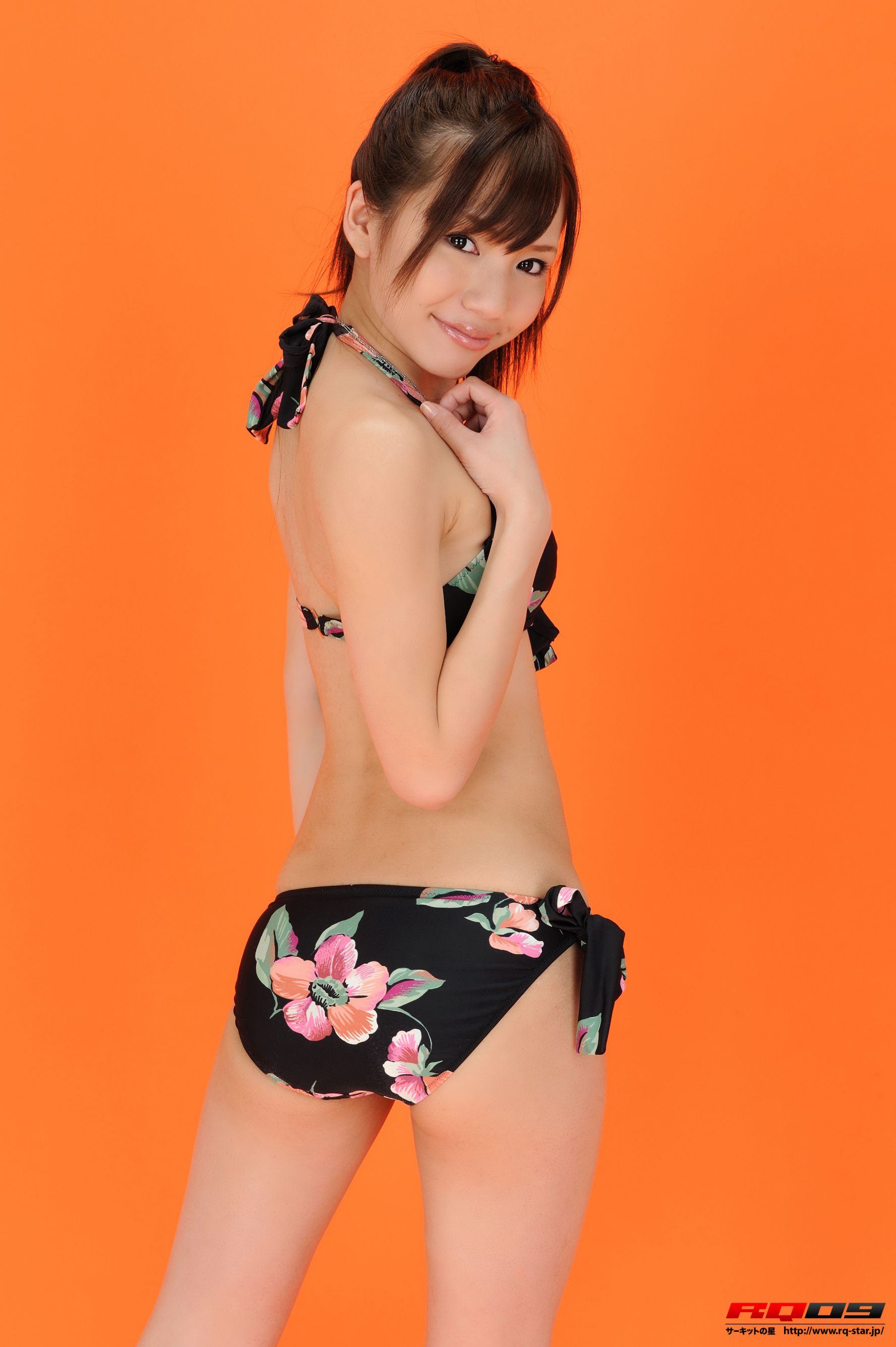 [RQ-STAR] NO.00225 Asami Nakata 中田あさみ Swim Suits 写真集