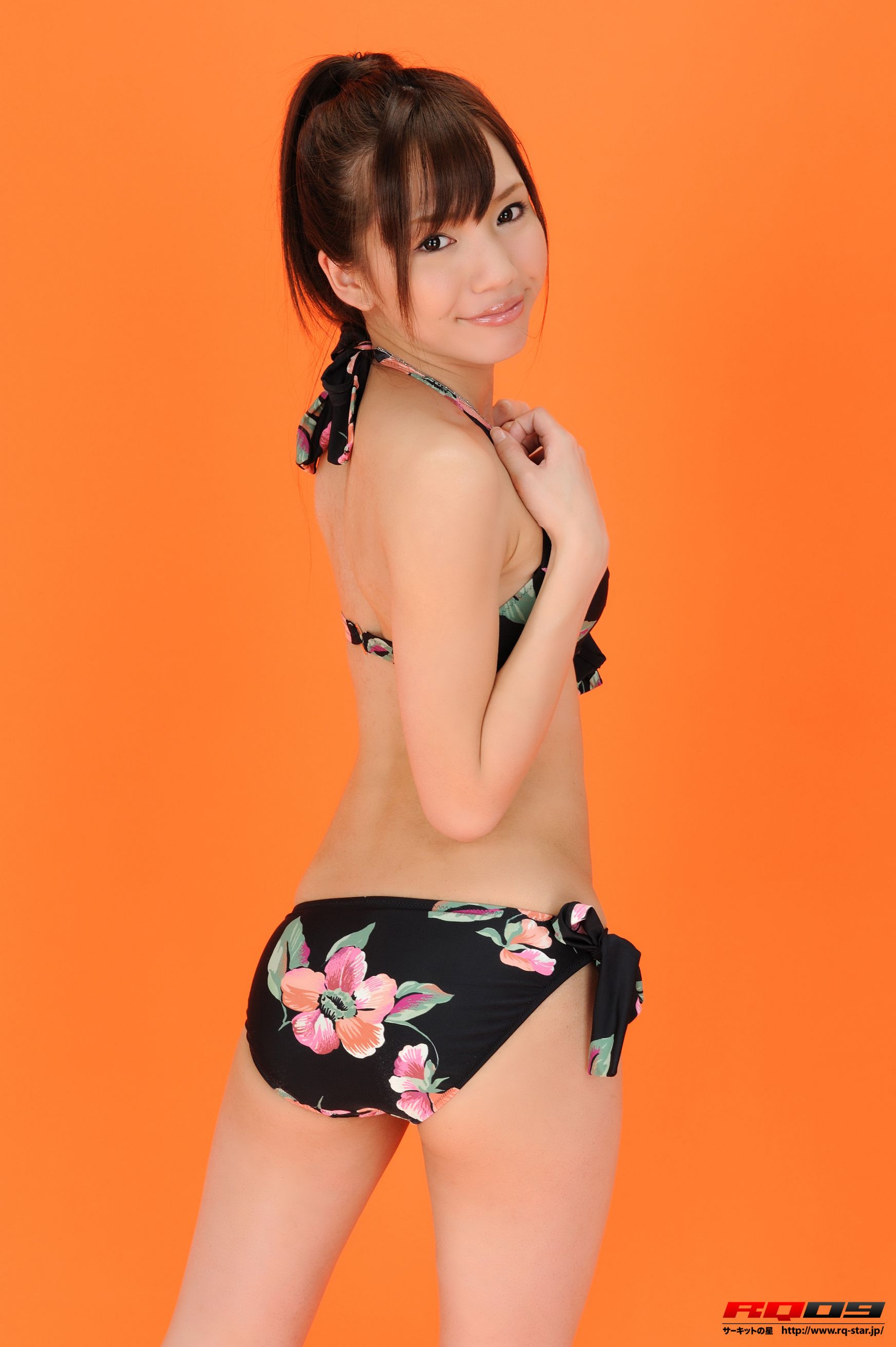 [RQ-STAR] NO.00225 Asami Nakata 中田あさみ Swim Suits 写真集