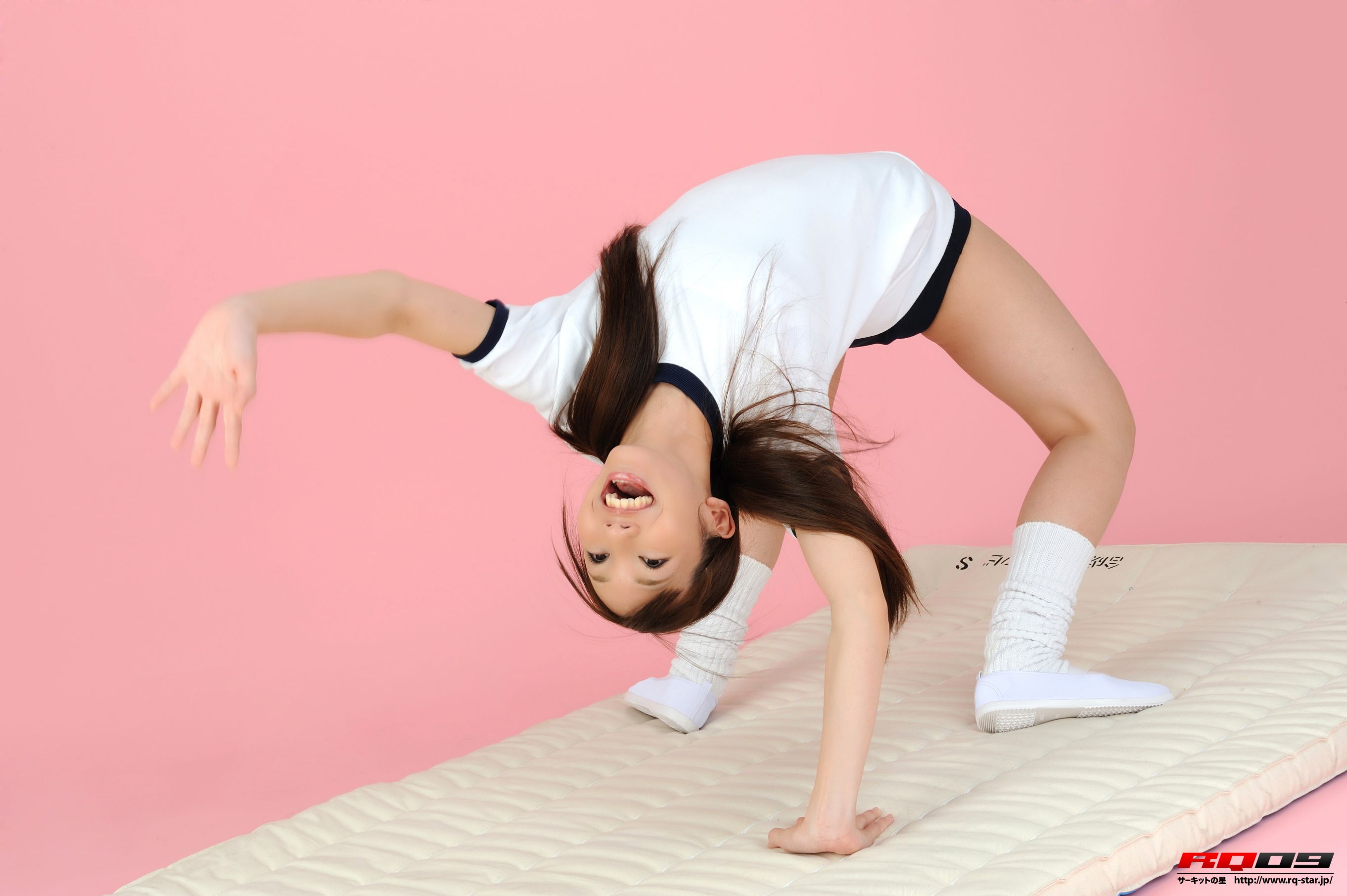 [RQ-STAR] NO.00227 中田あさみ Bloomers Gymwear 运动服美少女 写真集