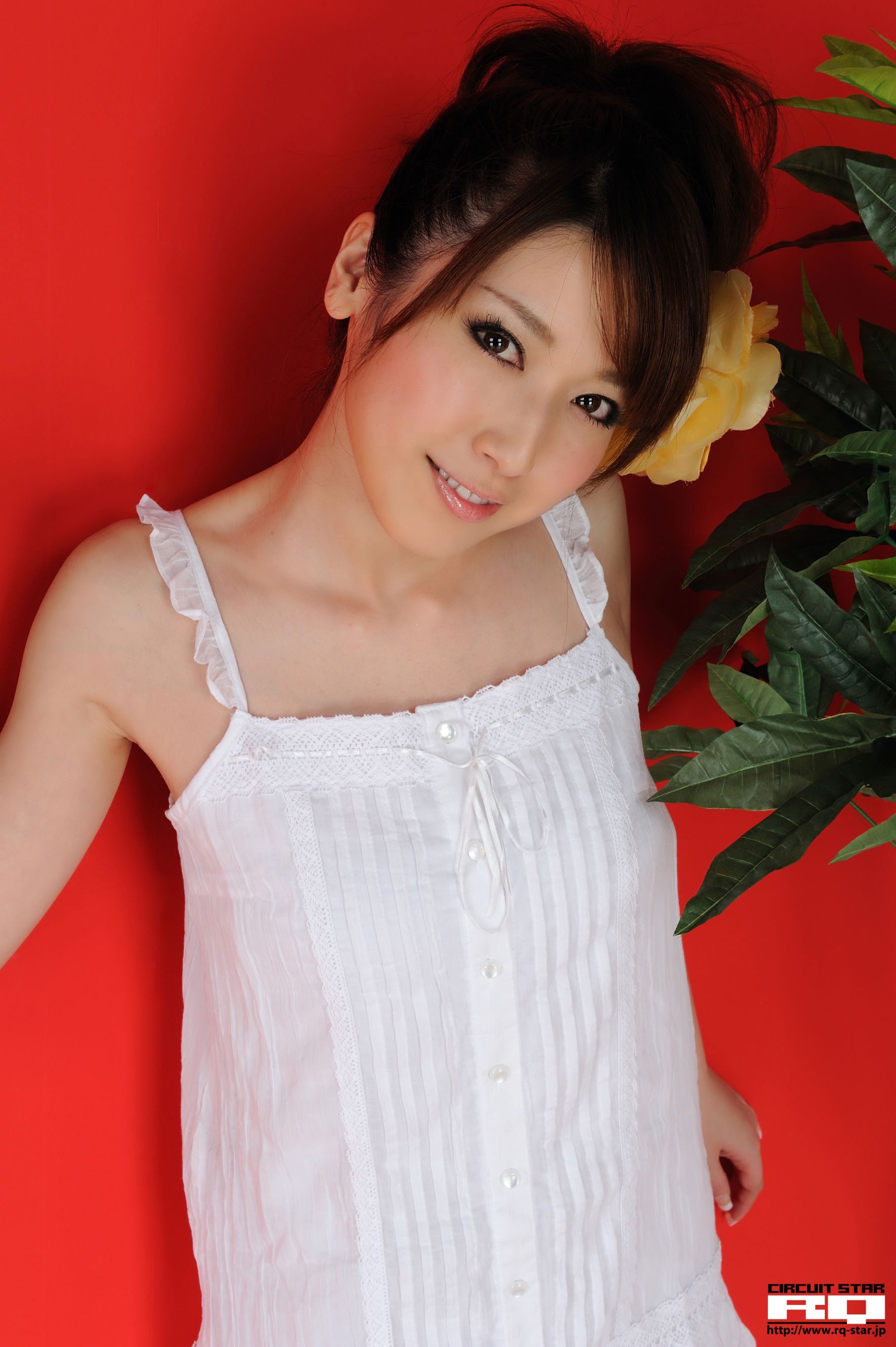 [RQ-STAR] NO.00273 Emi Shimizu 清水恵美 Private Dress 超短裙 写真集