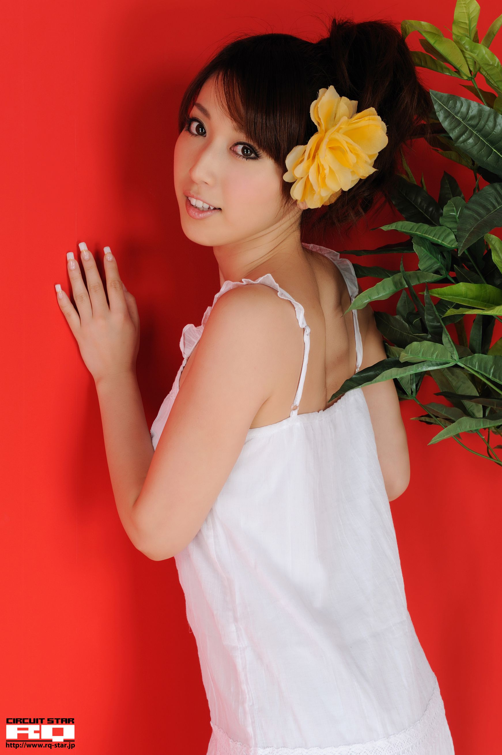 [RQ-STAR] NO.00273 Emi Shimizu 清水恵美 Private Dress 超短裙 写真集