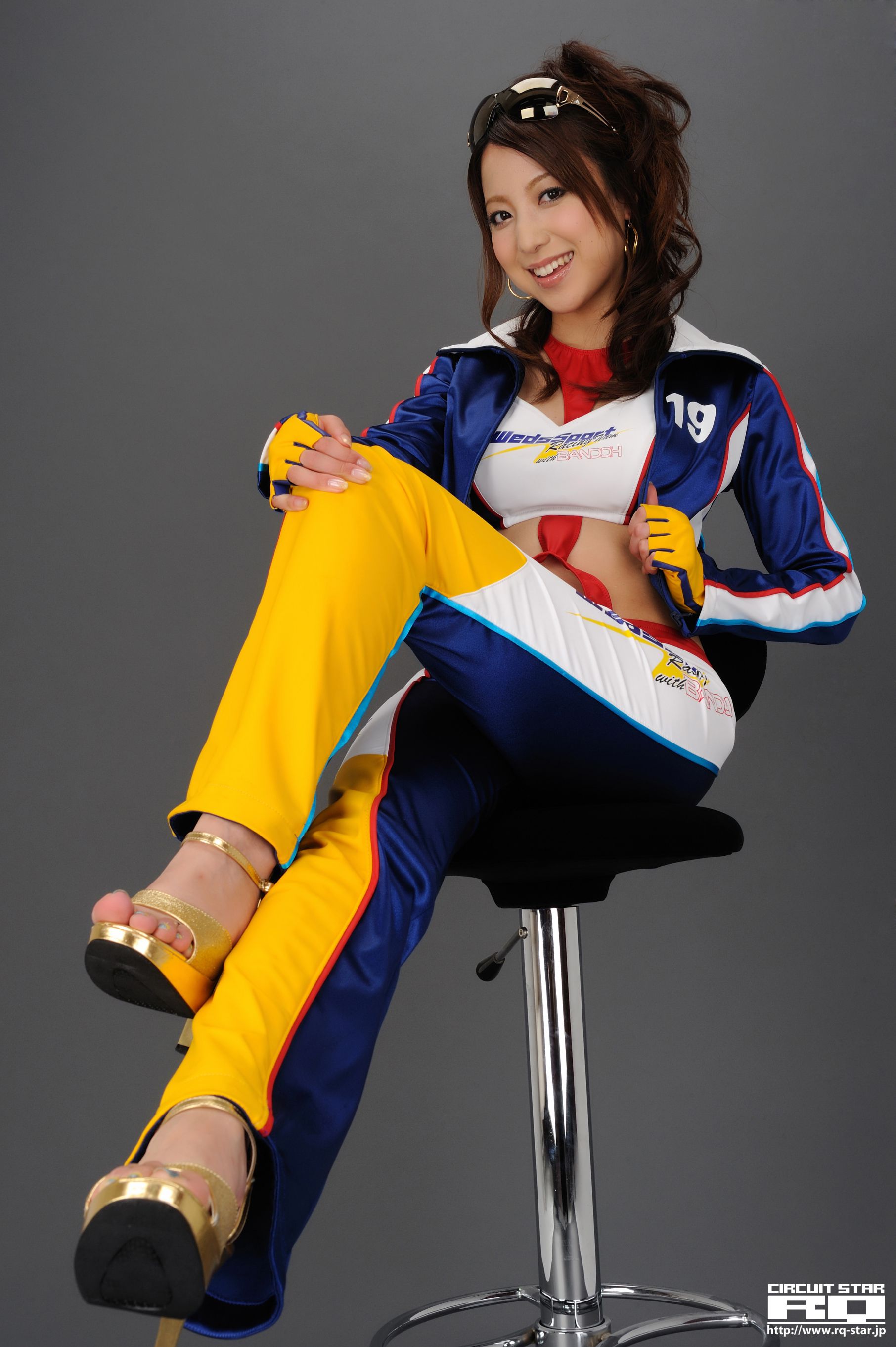 [RQ-STAR] NO.00301 横山かおり Race Queen 写真集