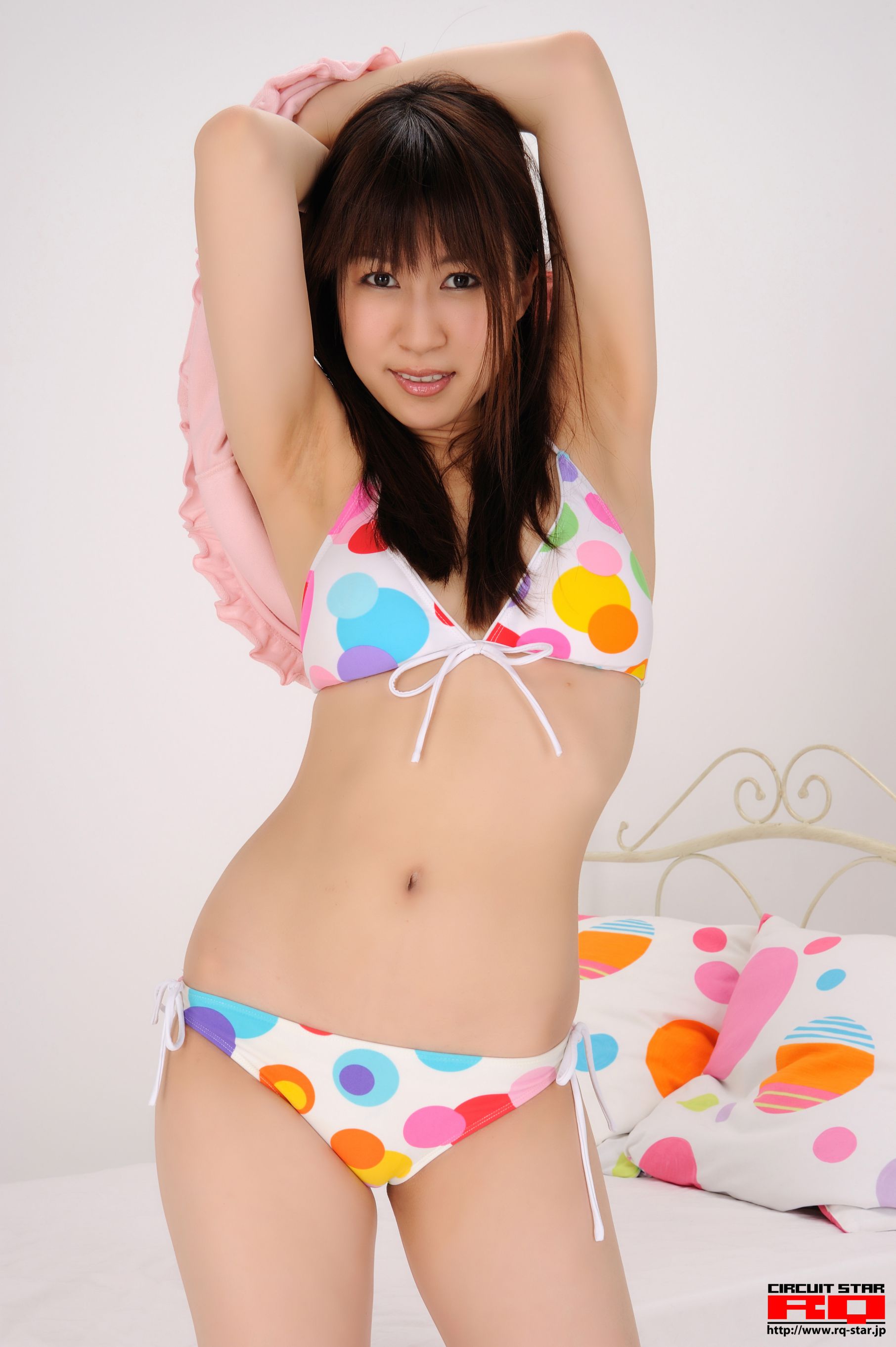 [RQ-STAR] NO.00303 Emi Sakura 佐倉恵美 Swim Suits 写真集