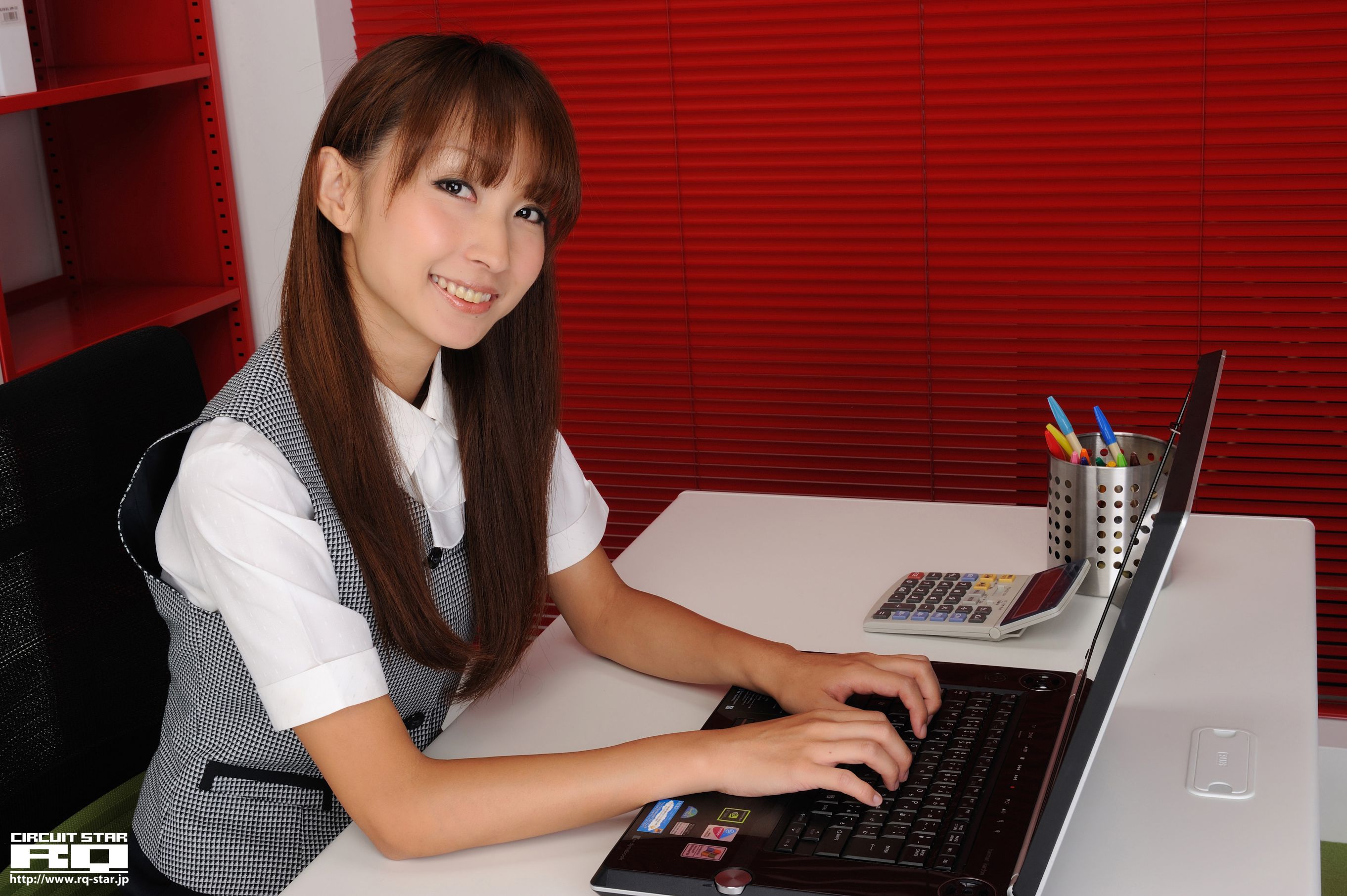 [RQ-STAR] NO.00367 Kasumi Kamijyo 上條かすみ Office Lady 写真集