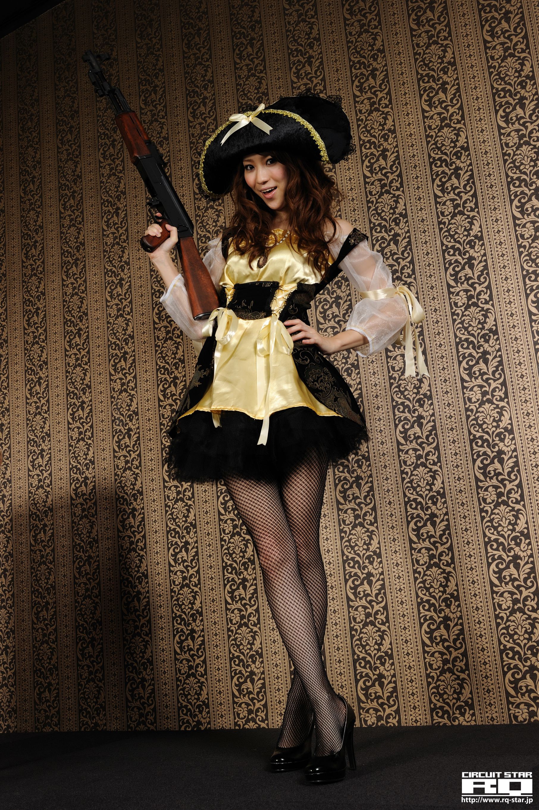 [RQ-STAR] NO.00417 Shihomi Ogoshi 小越しほみ Pirate Costume 丝袜美腿写真集