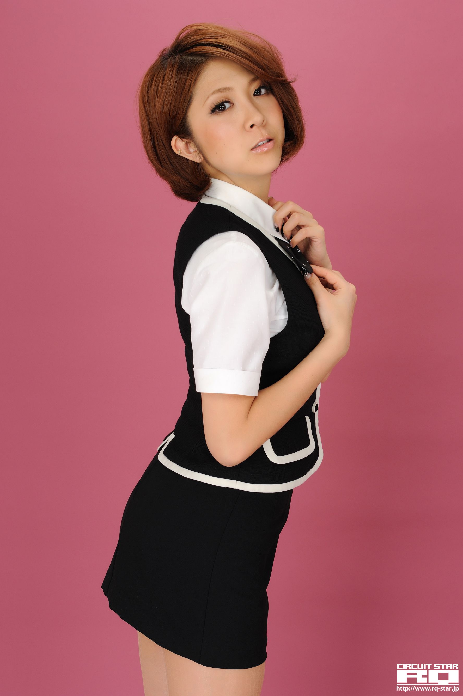 [RQ-STAR] NO.00464 Akari Arimura 有村亜加里 Office Lady 写真集