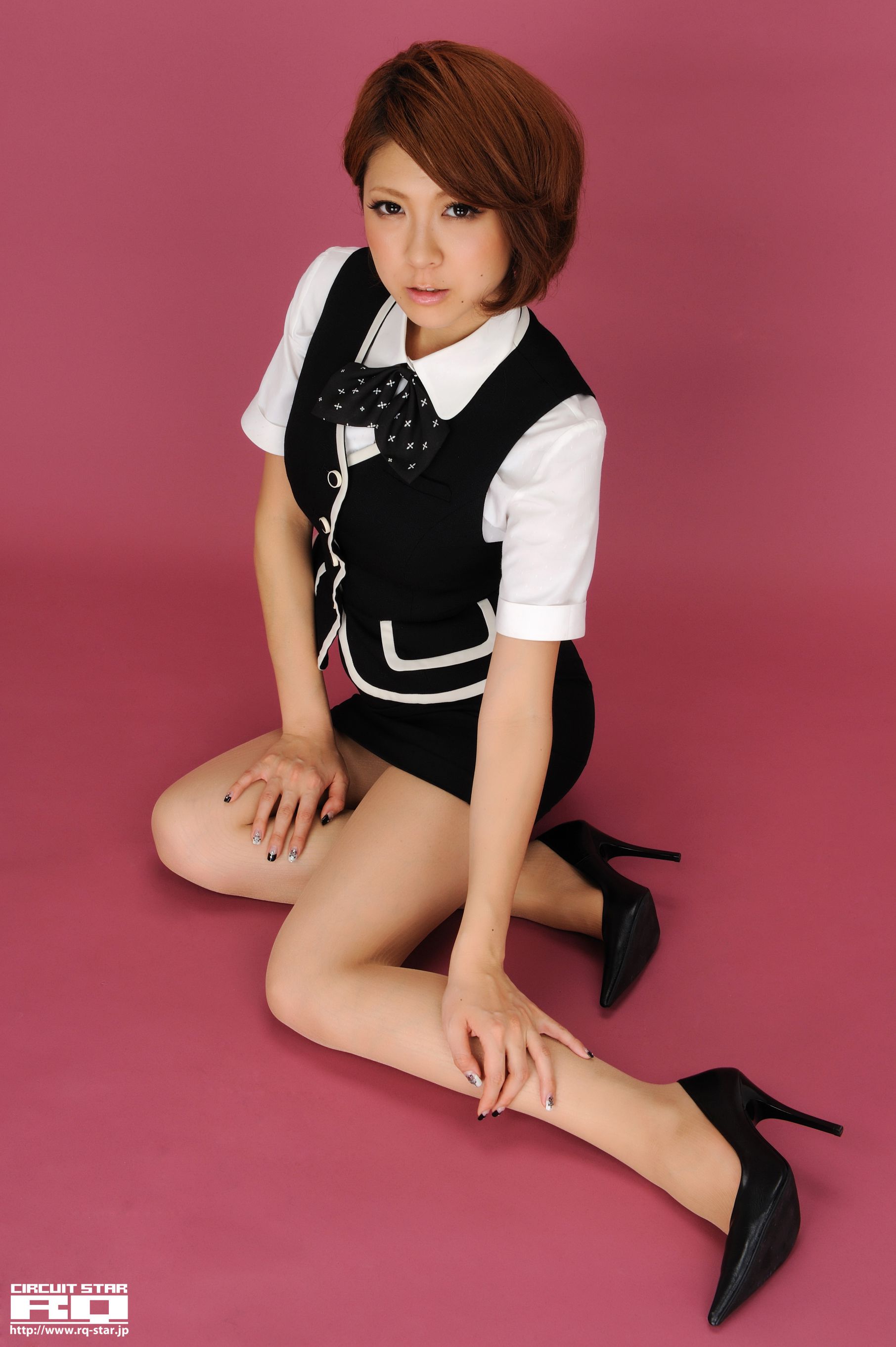 [RQ-STAR] NO.00464 Akari Arimura 有村亜加里 Office Lady 写真集