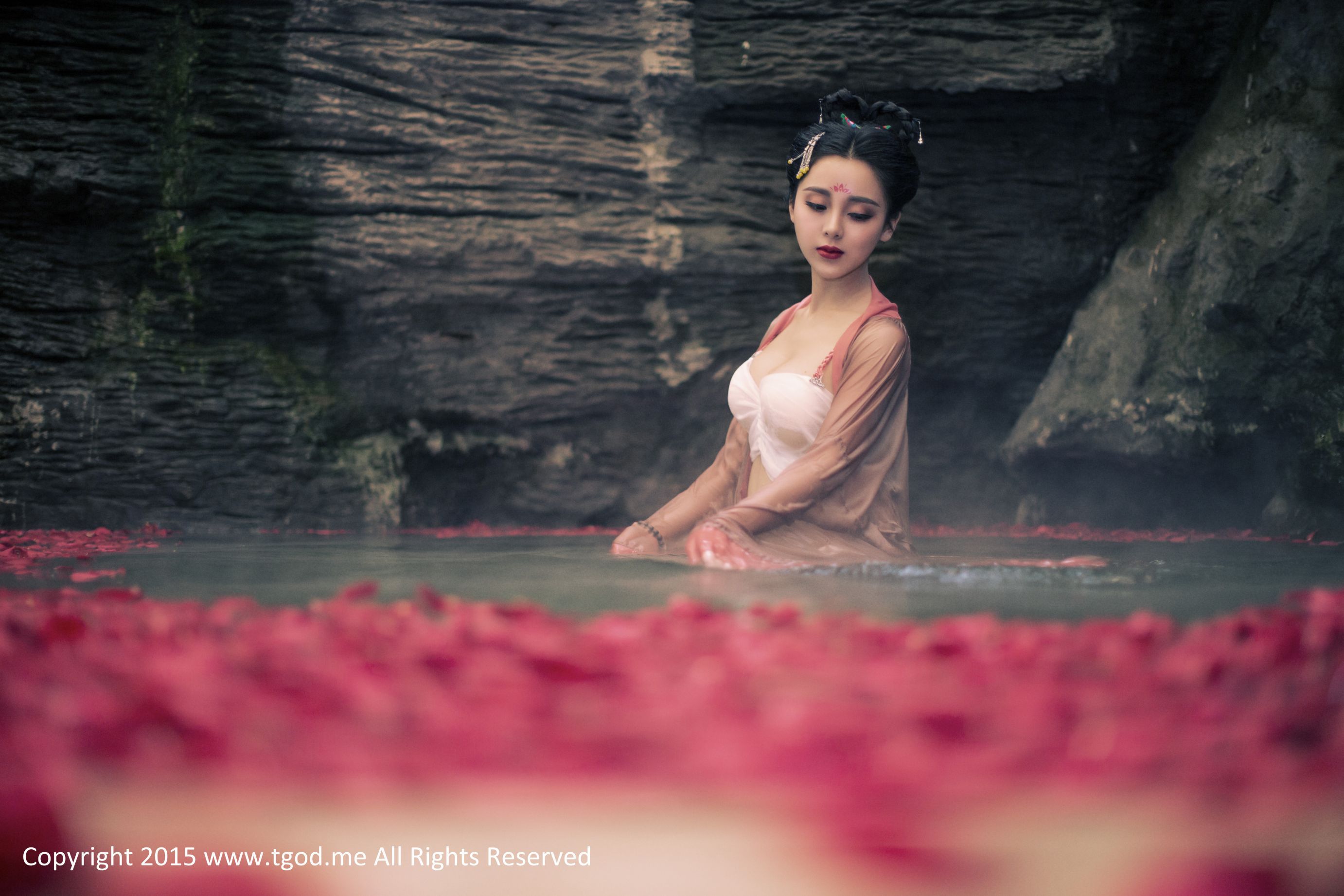 梁晶莹、李珂《女神驾到》峨眉山红珠山温泉武媚娘传奇 [TGOD推女神] 写真集