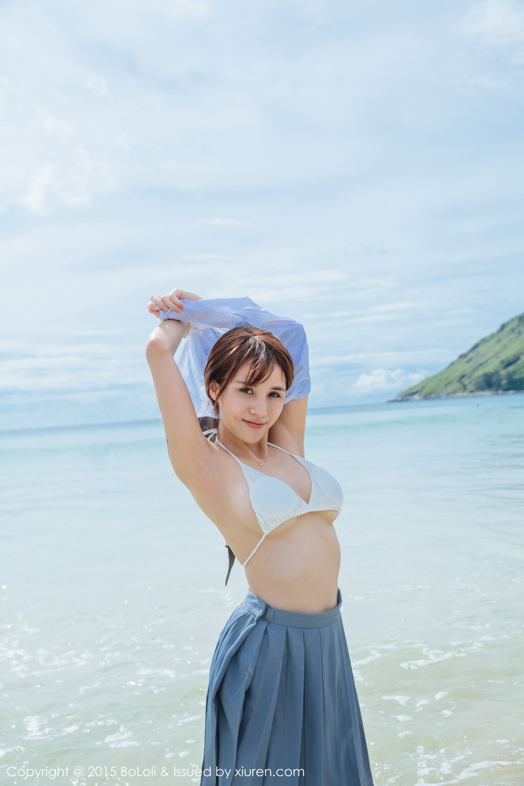 夏美酱《普吉岛旅拍》性感厨娘+海边水手装 [BoLoli波萝社] Vol.077 写真集