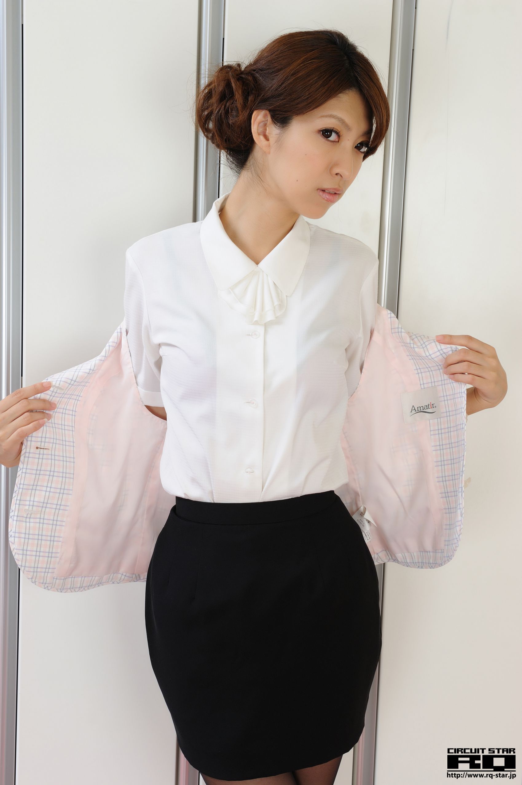 [RQ-STAR] NO.00551 黒崎あこ Office Lady 办公室女郎 写真集