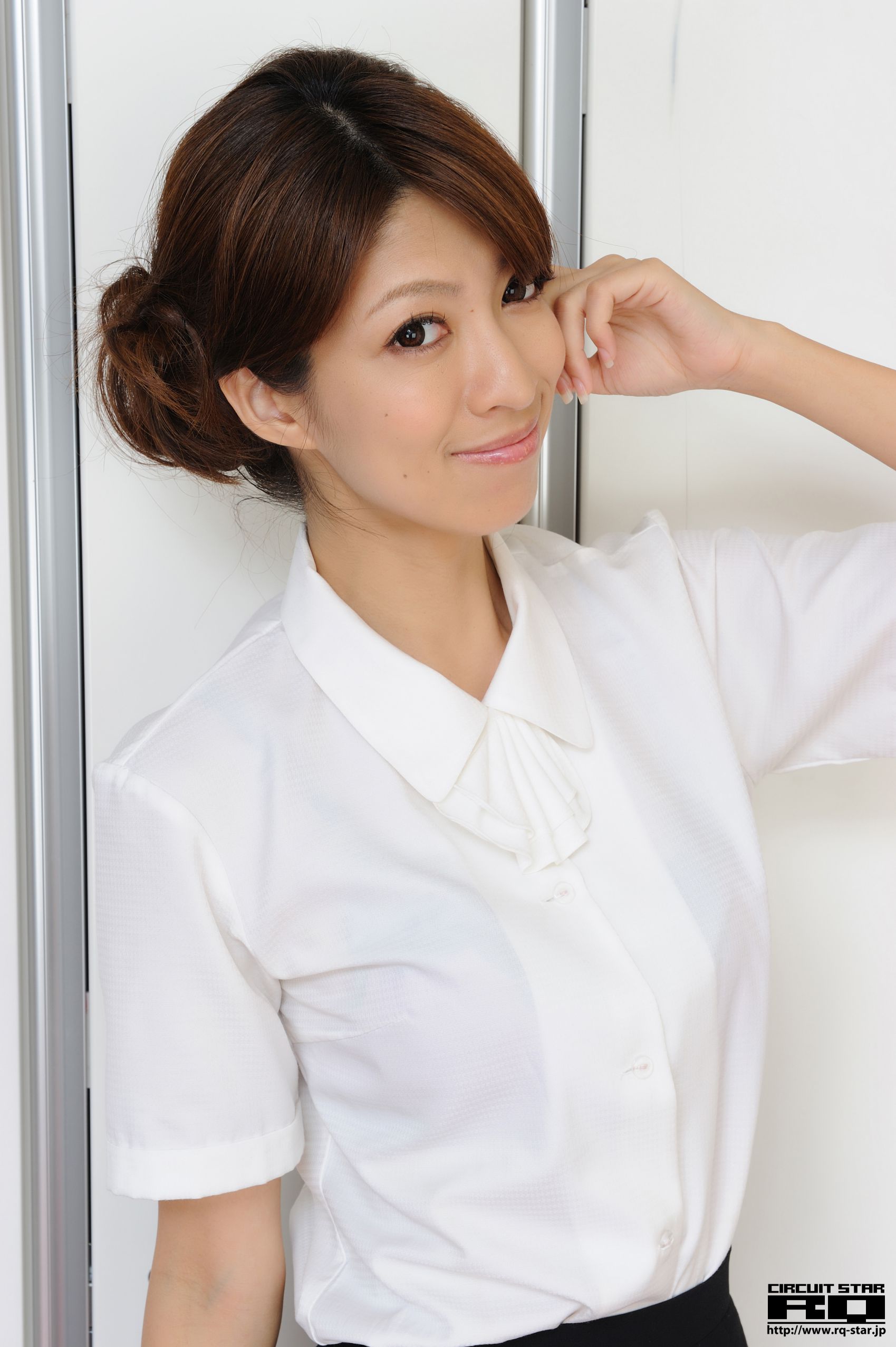 [RQ-STAR] NO.00551 黒崎あこ Office Lady 办公室女郎 写真集