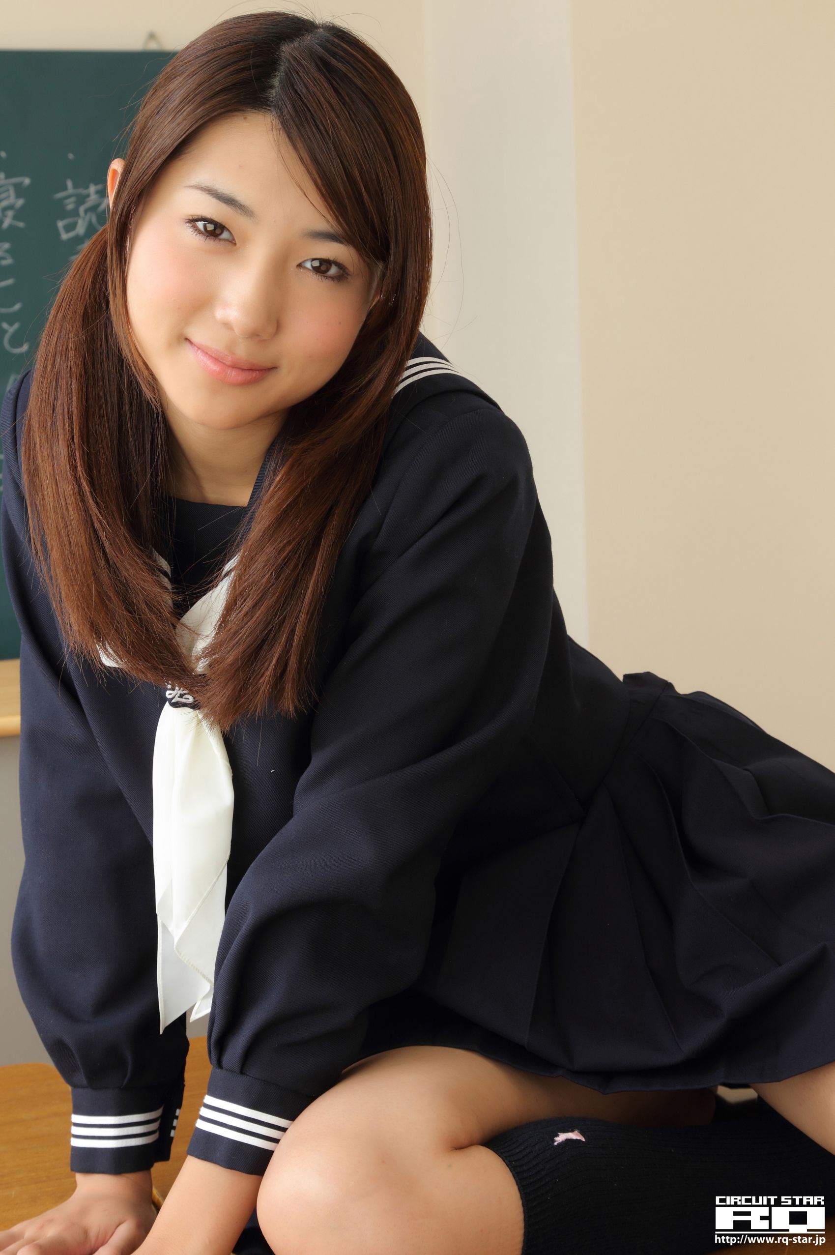 [RQ-STAR] NO.00590 Naoho Ichihashi 市橋直歩 School Girl 写真集