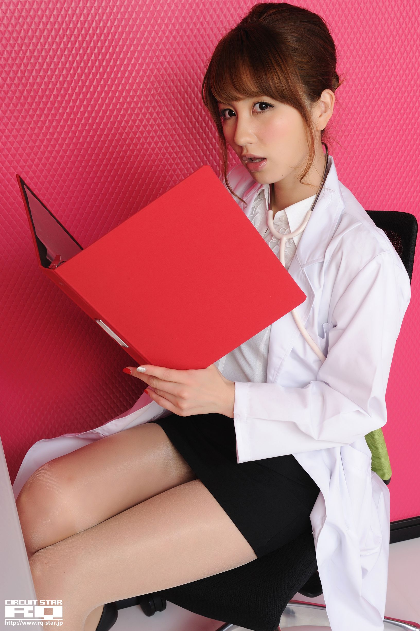 [RQ-STAR] NO.00633 前田真麻 Doctor Maasa 美女医生 写真集19