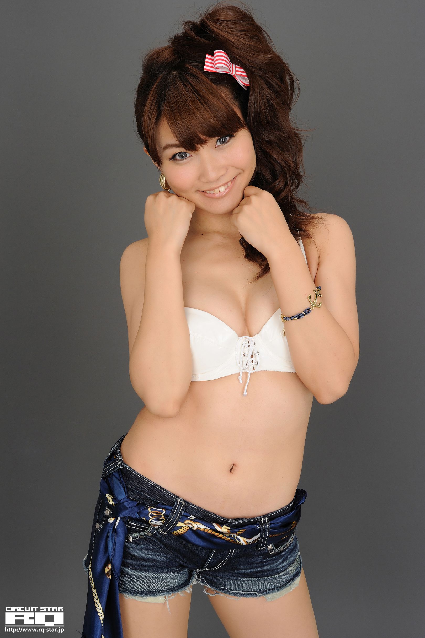 [RQ-STAR] NO.00644 殊野真緒 Mao Kotono Race Queen 写真集