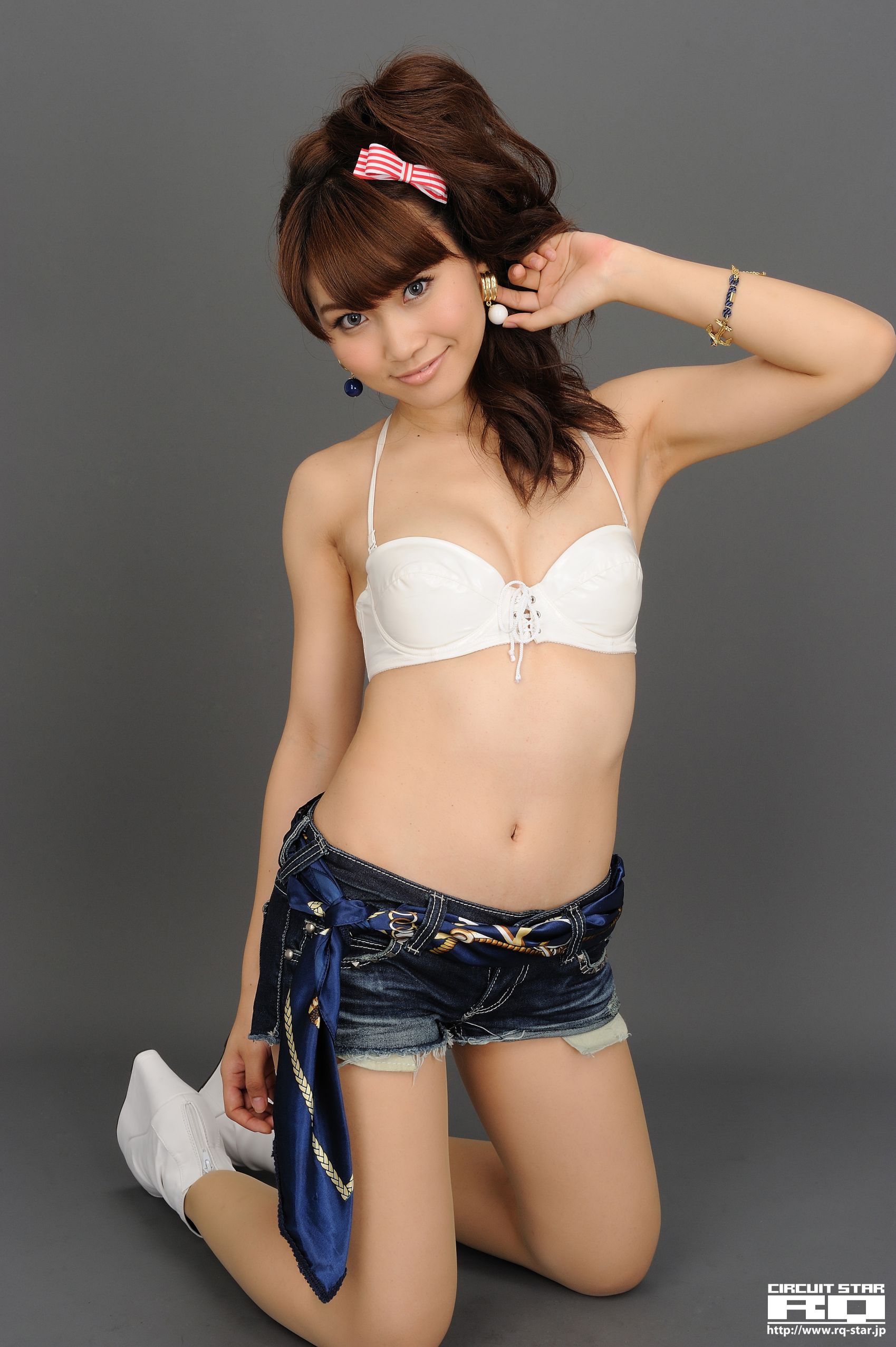 [RQ-STAR] NO.00644 殊野真緒 Mao Kotono Race Queen 写真集