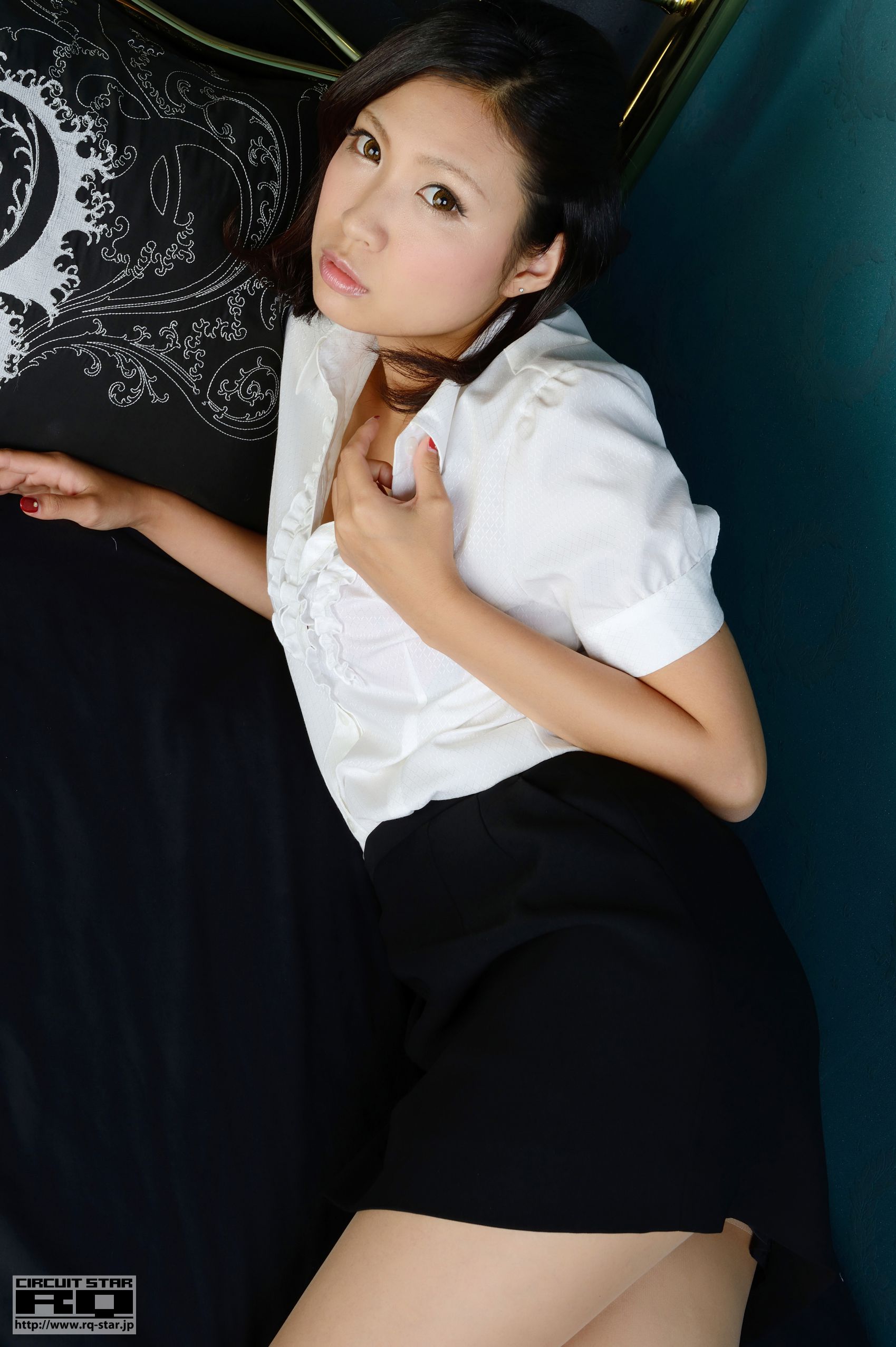 [RQ-STAR] NO.00869 Ayano Suzuki 鈴木あやの Office Lady 写真集71