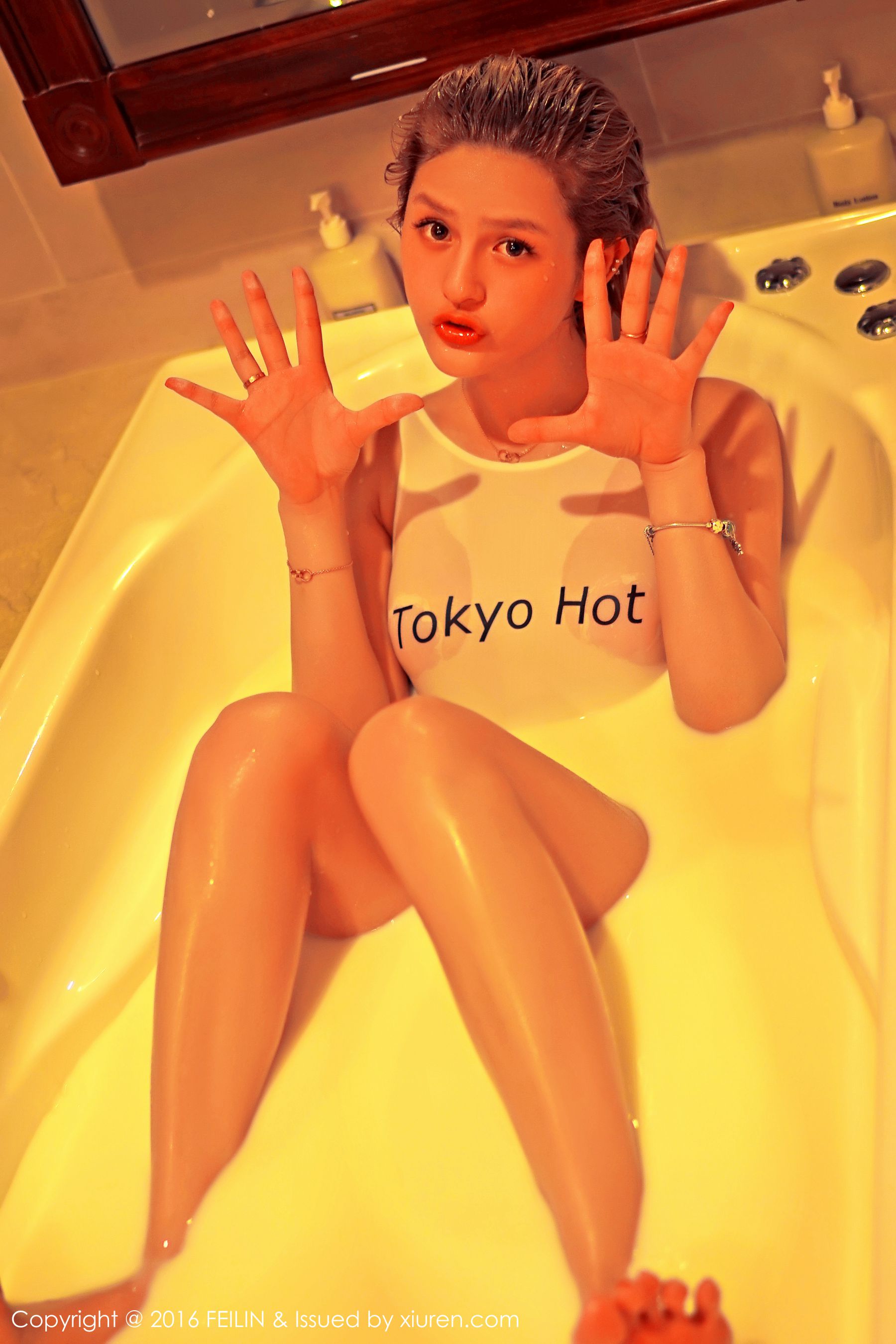 史雯Swan《Tokyo Hot湿身+蕾丝内衣》 [嗲囡囡FEILIN] Vol.037 写真集1