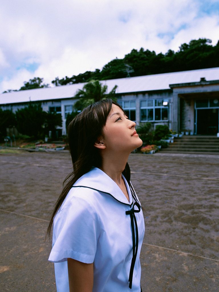 [Wanibooks] NO.10 Ayaka Komatsu 小松彩夏 写真集