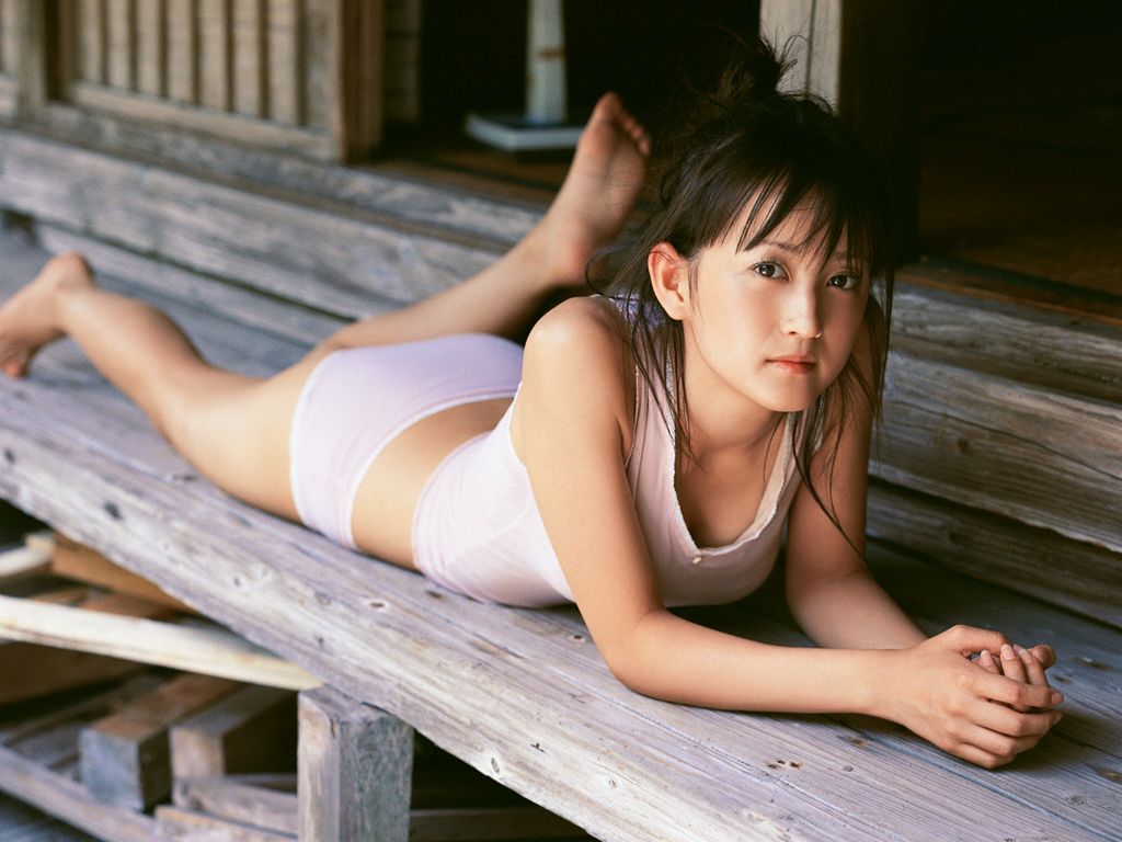 [Wanibooks] NO.10 Ayaka Komatsu 小松彩夏 写真集