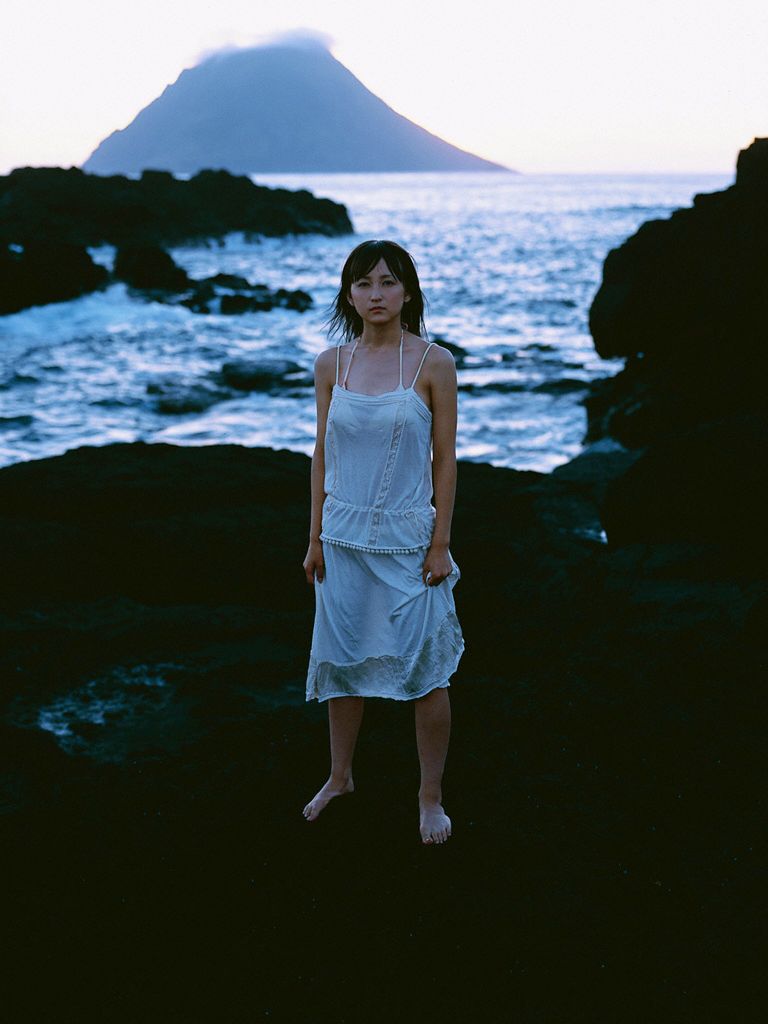 [Wanibooks] NO.10 Ayaka Komatsu 小松彩夏 写真集