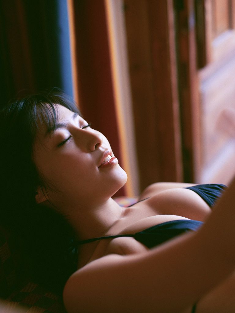 [Wanibooks] NO.15 Hiroko Sato 佐藤寛子 写真集