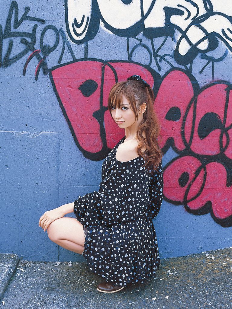 [Wanibooks] NO.51 Mariko Shinoda 篠田麻里子 写真集