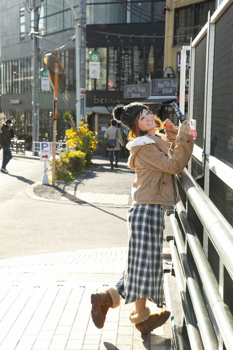 [Wanibooks] NO.85 Ayaka Komatsu 小松彩夏 写真集