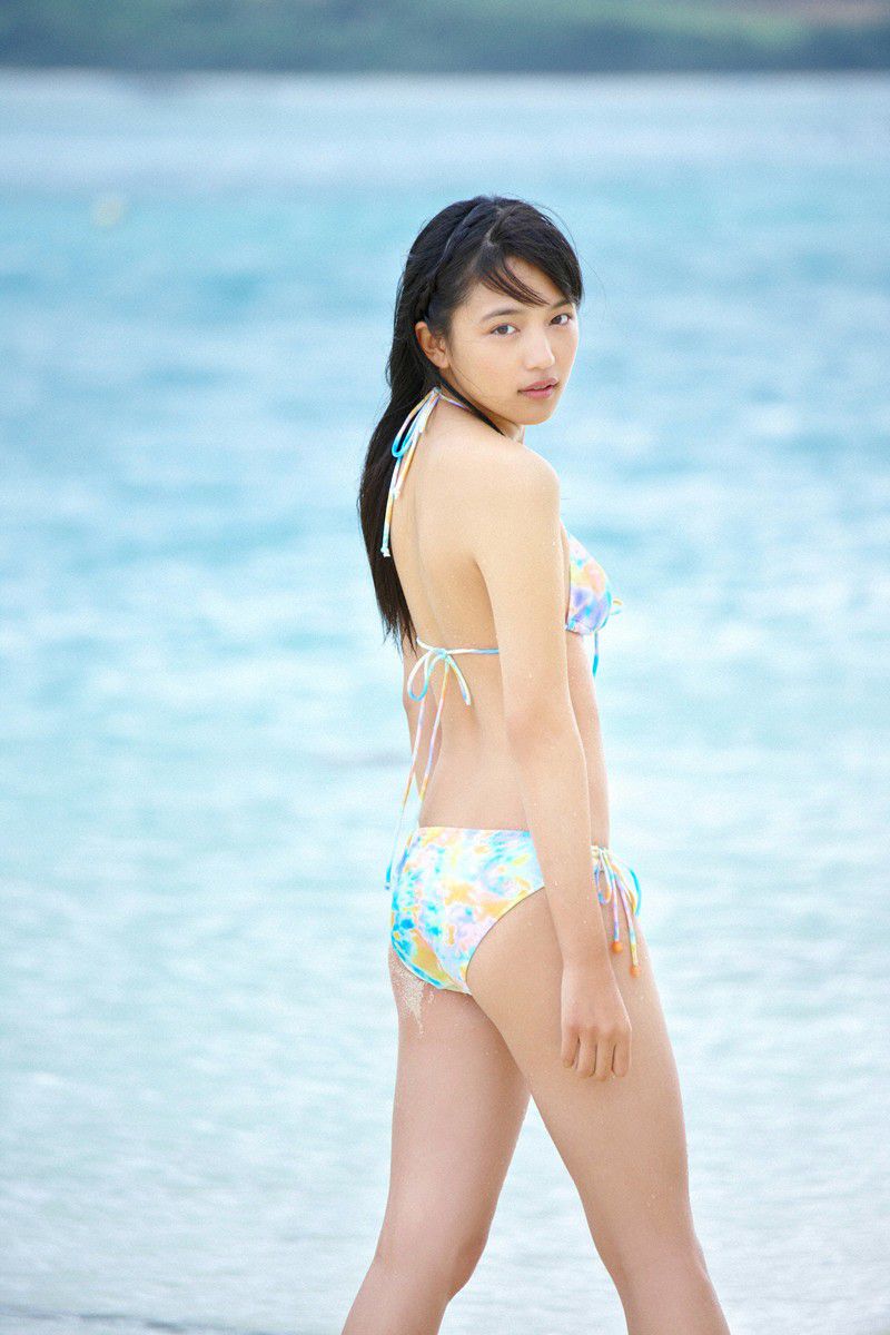 [Wanibooks] NO.100 Haruna Kawaguchi 川口春奈 写真集