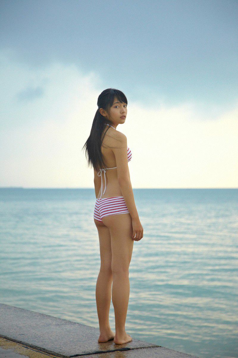 [Wanibooks] NO.100 Haruna Kawaguchi 川口春奈 写真集