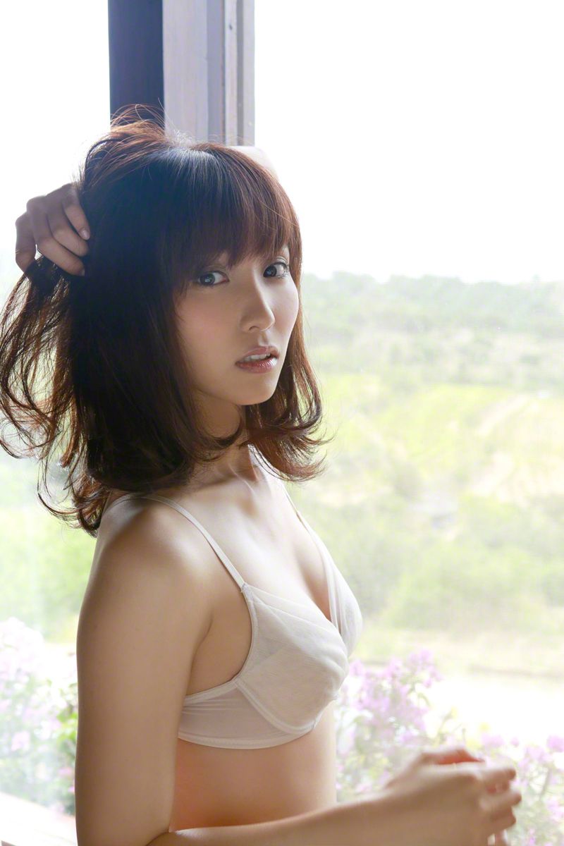 [Wanibooks] NO.125 Risa Yoshiki 吉木梨纱/吉木りさ 写真集